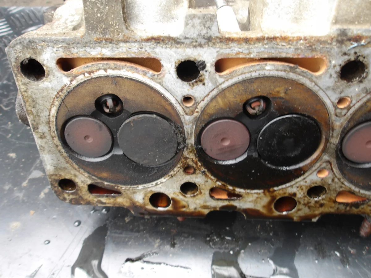 Volkswagen OE 030103373L culasse image 3