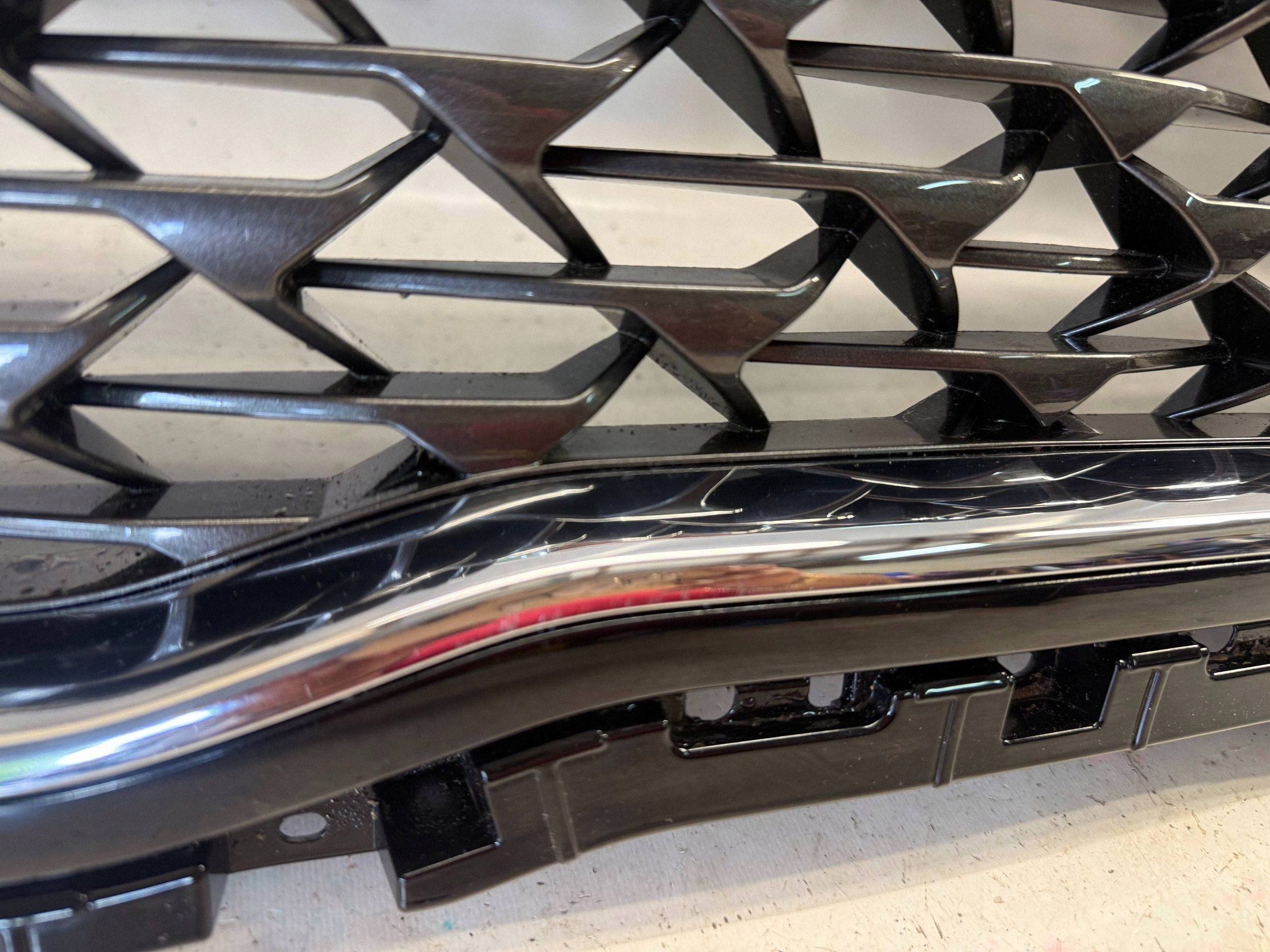 Kia Sportage IV Grill 86350F1600 gebraucht image 8