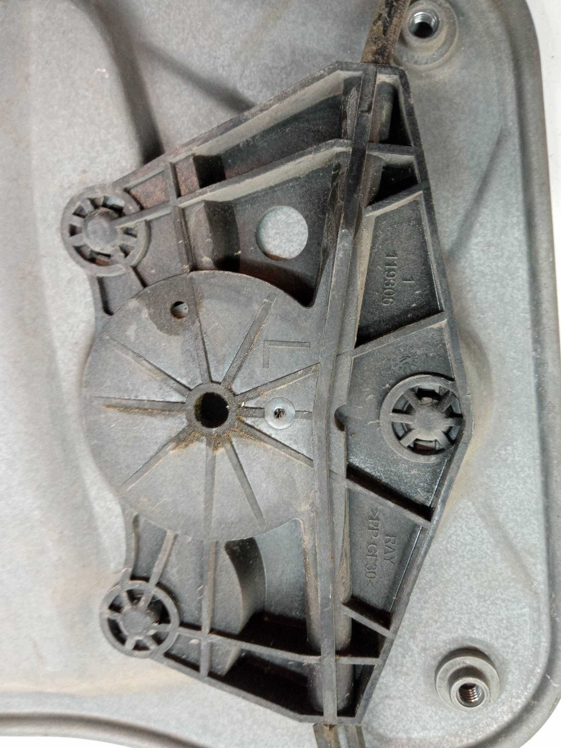 Mekanism för fönsterhiss Skoda Fabia II vänster fram image 3
