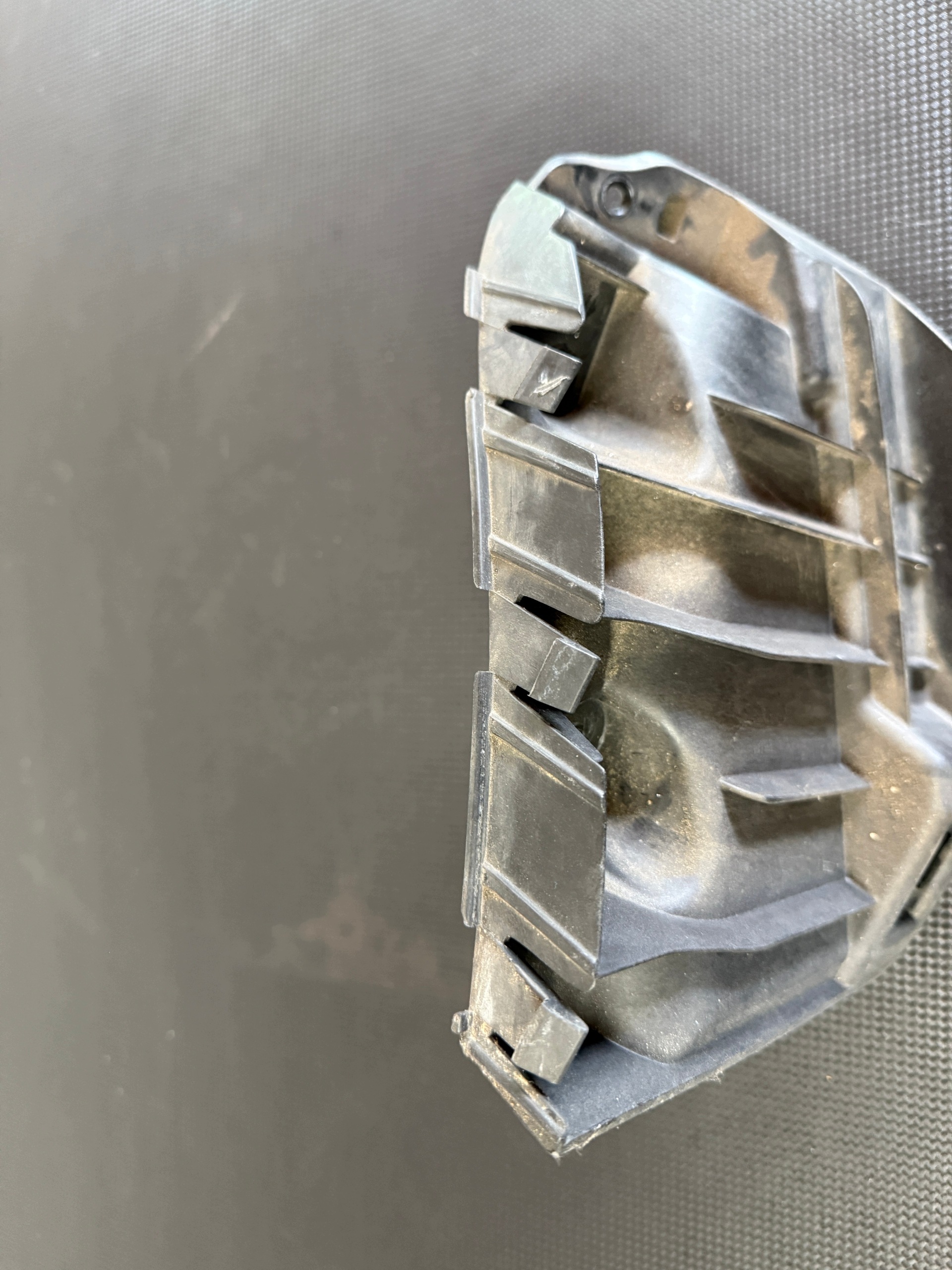 Maserati Ghibli Rear Bumper Clip Right Used