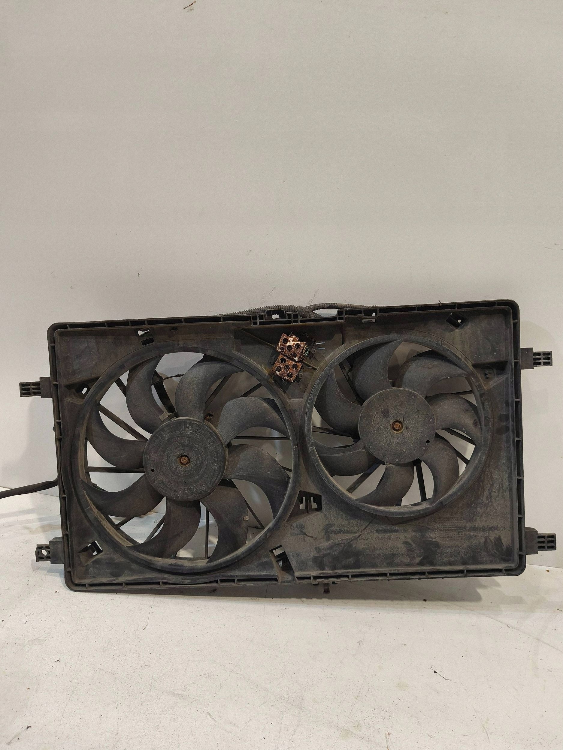 Ventilatore Renault Master III 214817062R Usato image 2