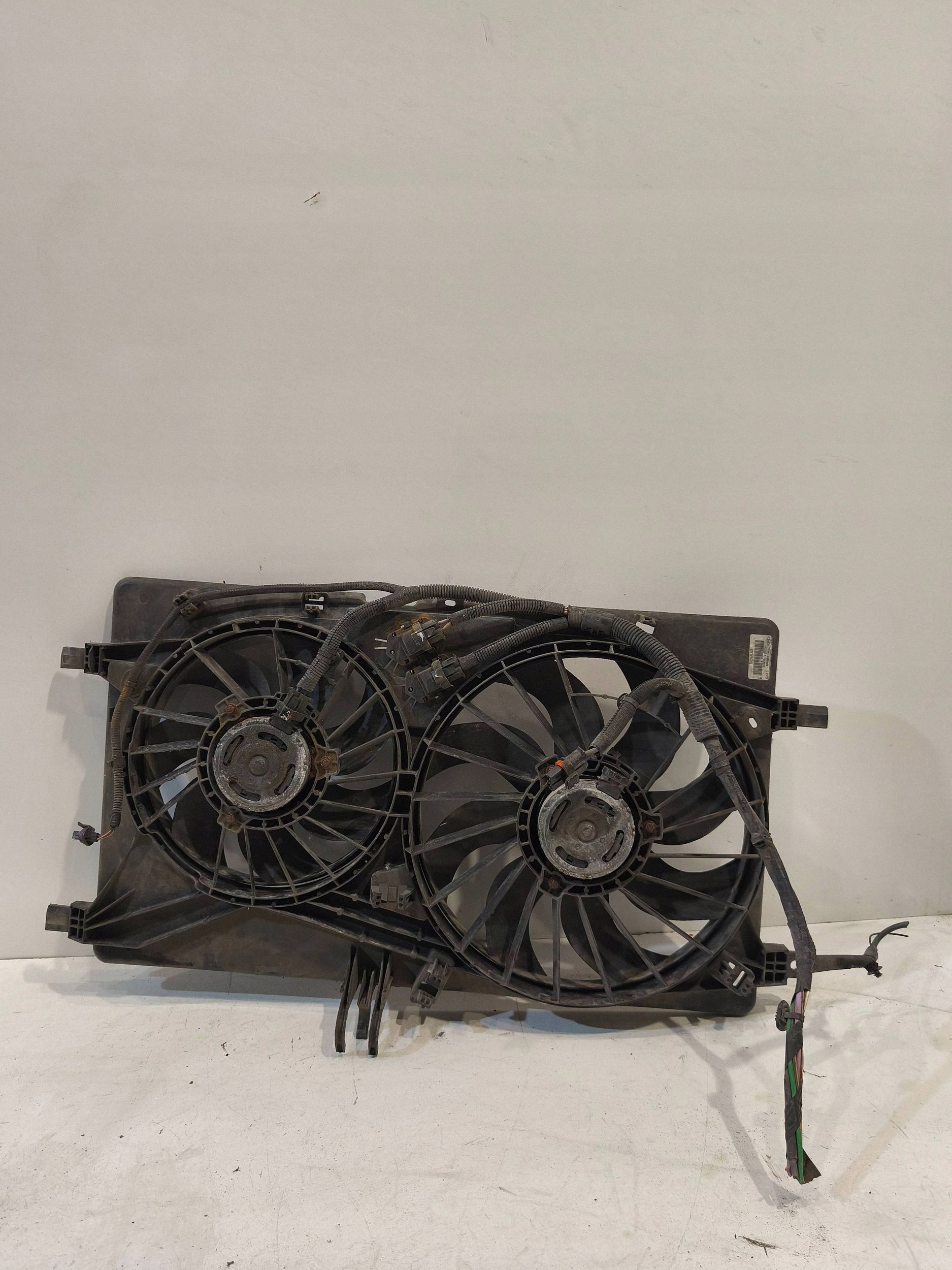 Ventilatore Renault Master III 214817062R Usato image 3