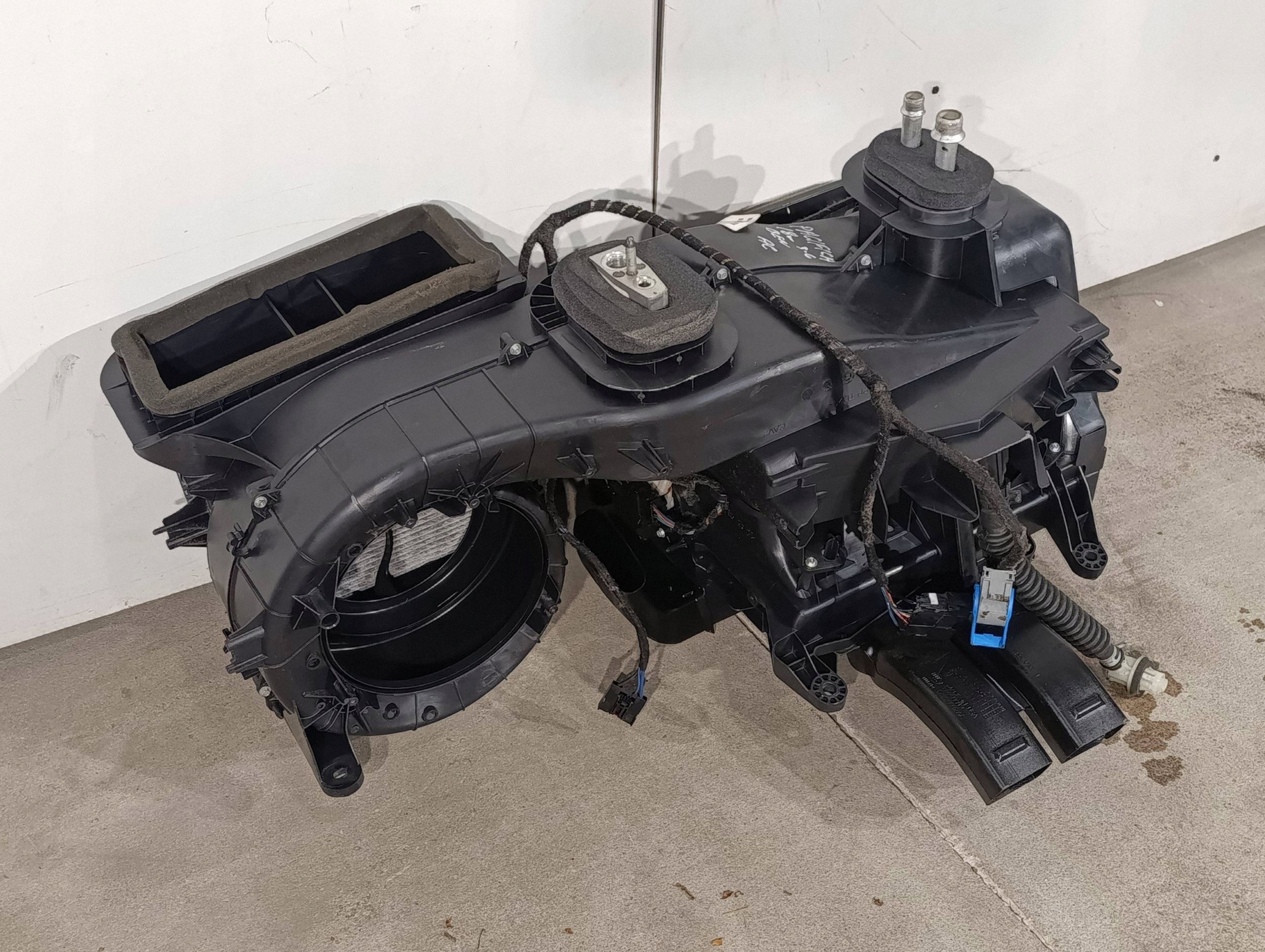 Conjunto Calefactor Chrysler Pacifica 68261667AJ image 6