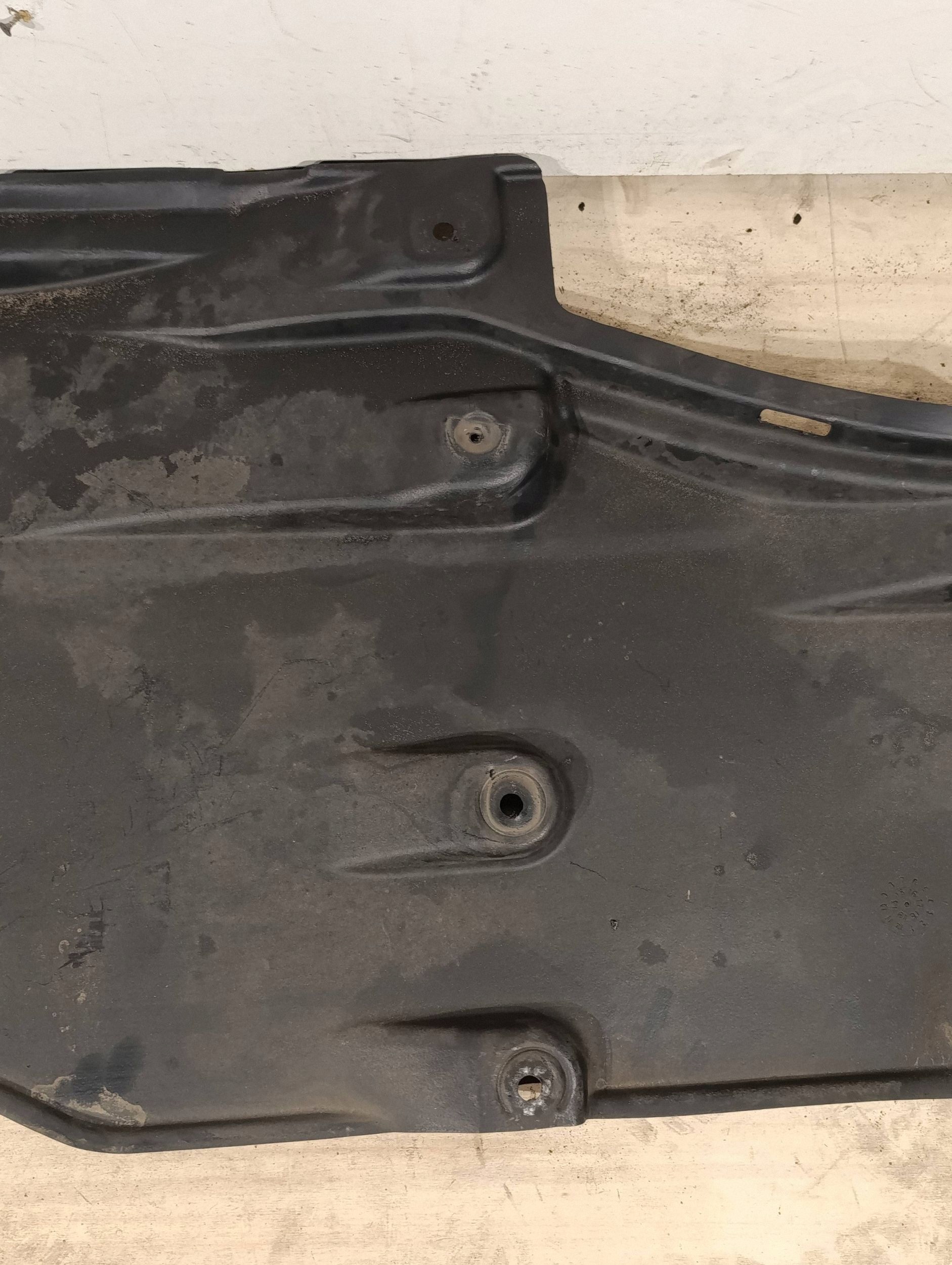 Protetor Chassi Chrysler Pacifica 67455620 Usado image 4