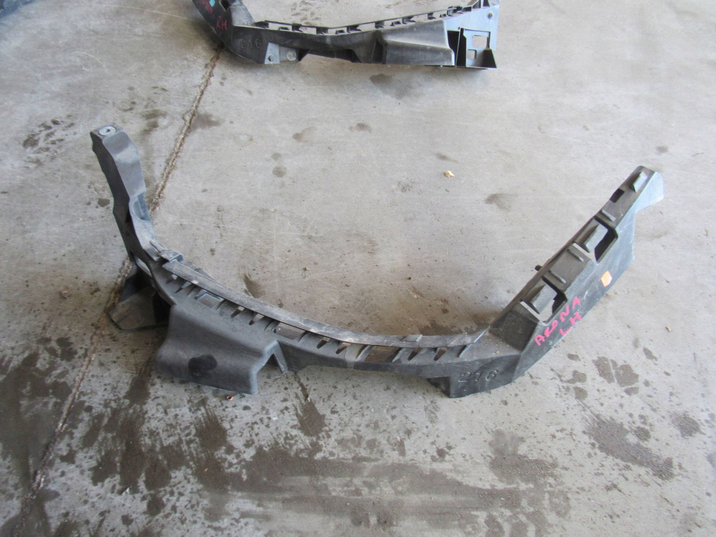 Suporte Farol Esquerdo Seat Ibiza V Arona 6F9807889 image 2