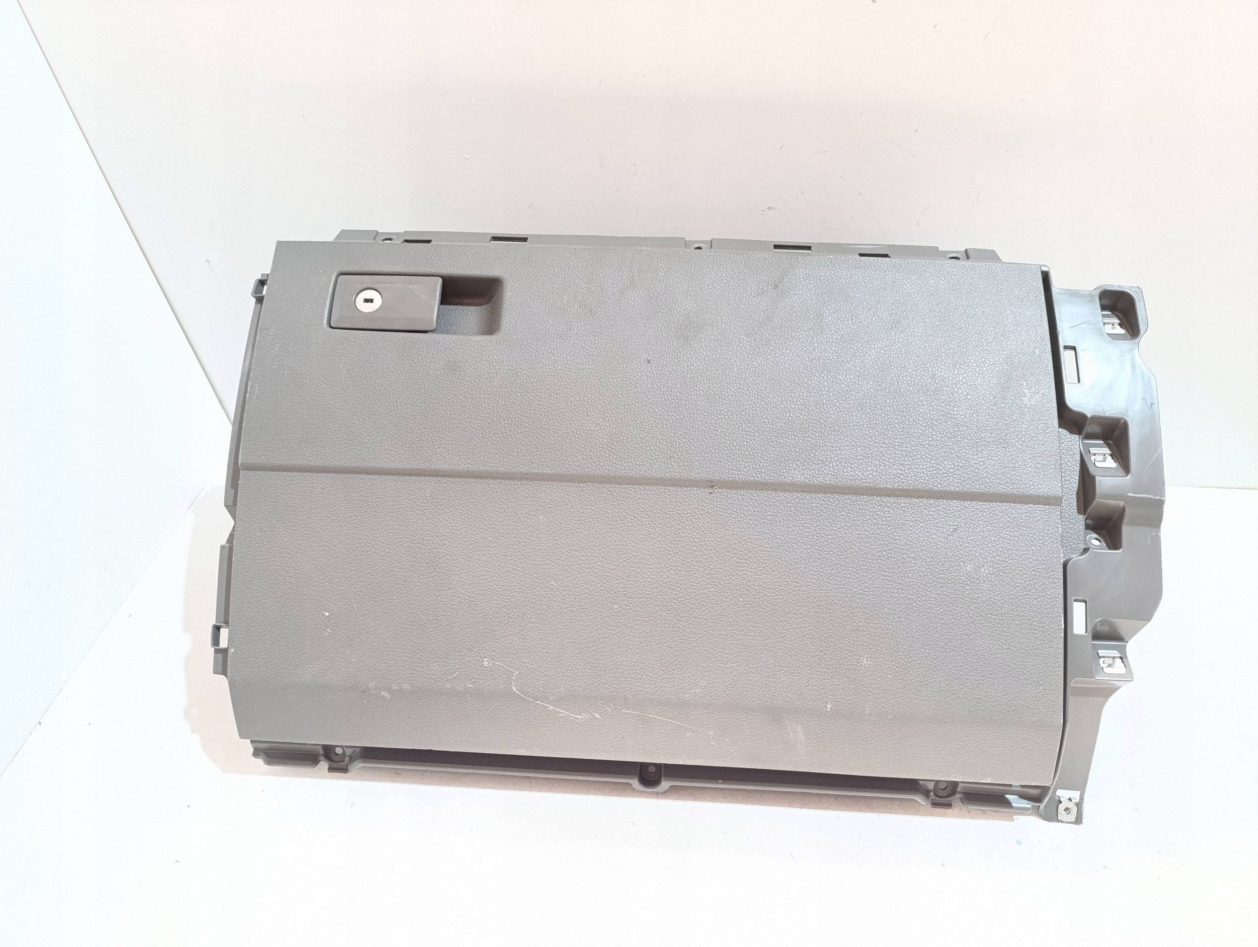 Volkswagen Console Storage 7C1857264 image 2