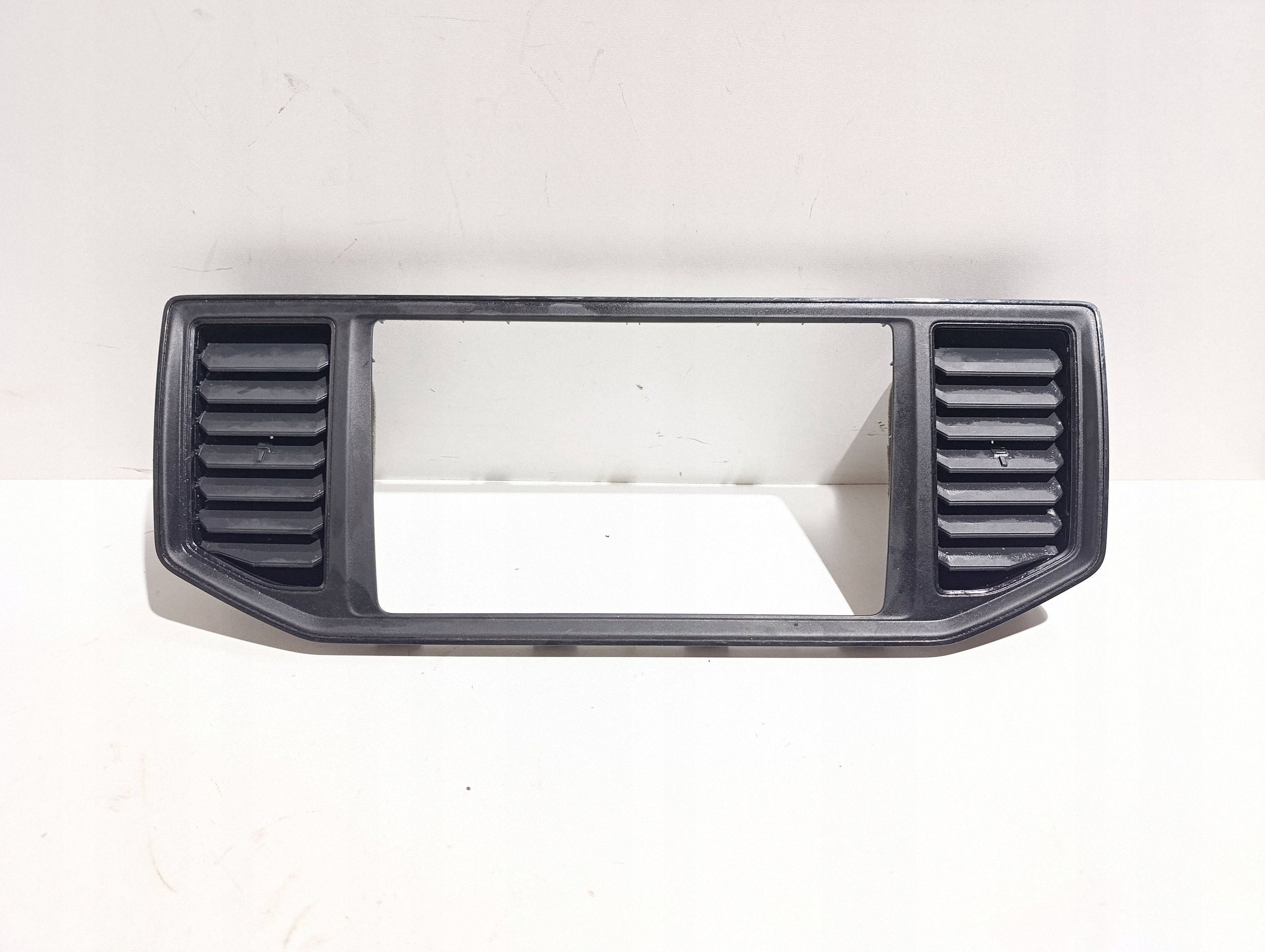 Grille de ventilation VW Crafter 2018 7C0857038G image 2