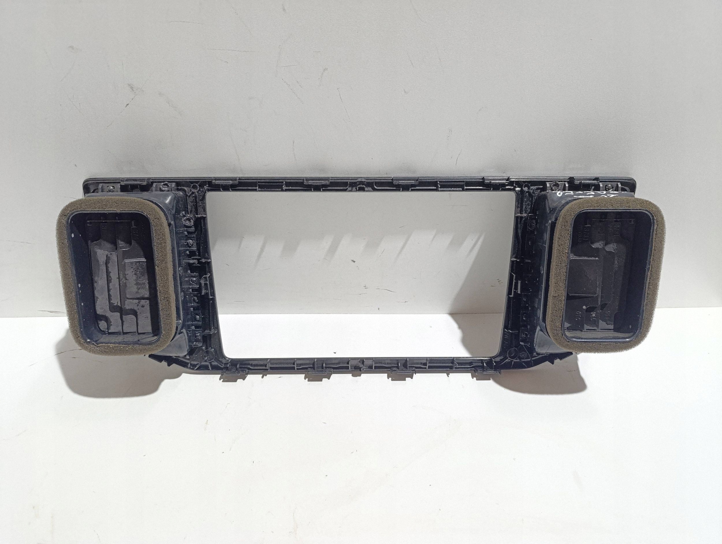 Grille de ventilation VW Crafter 2018 7C0857038G image 7