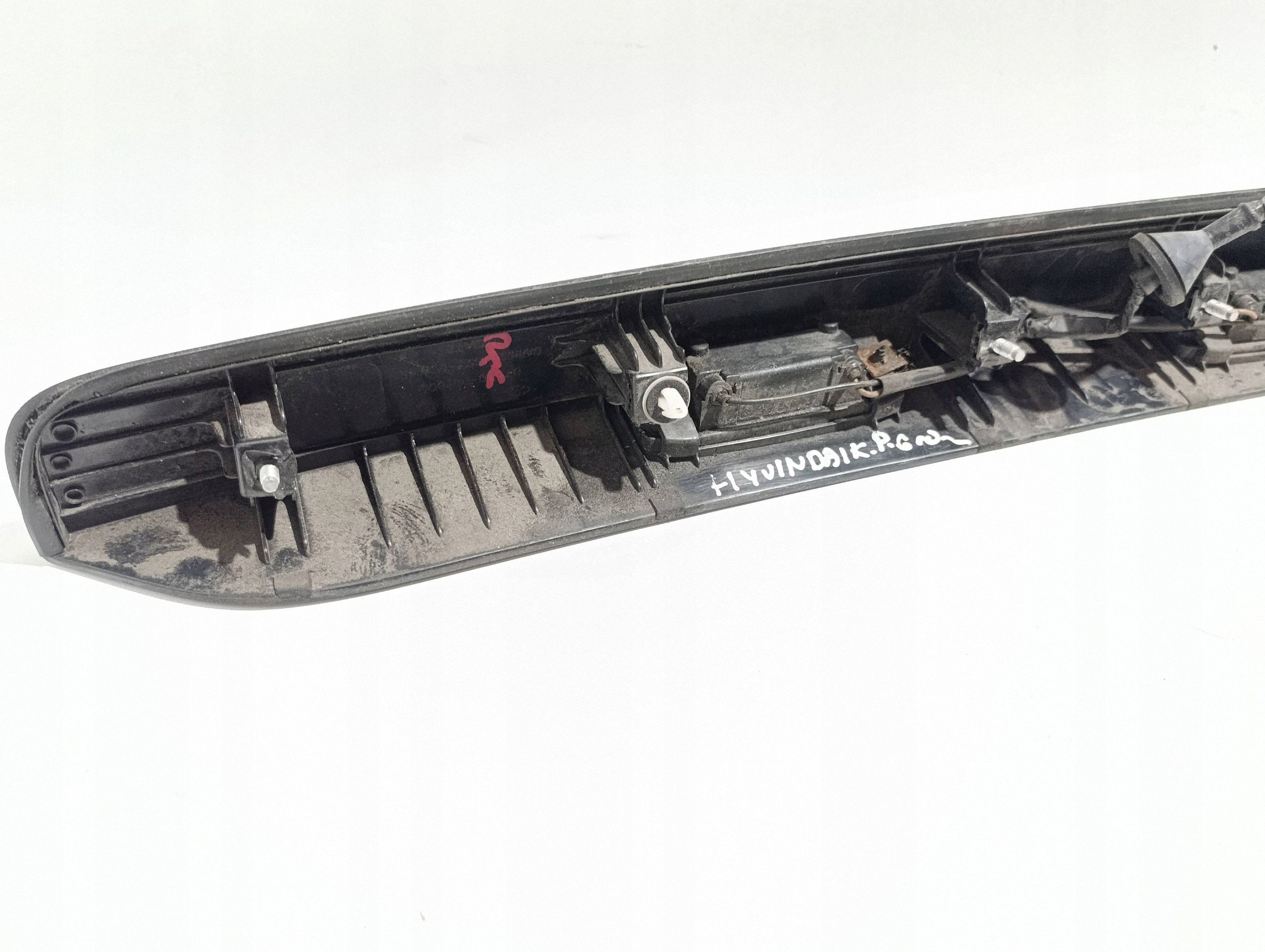 Luz da Placa Hyundai H-1, Starex, Satellite image 6
