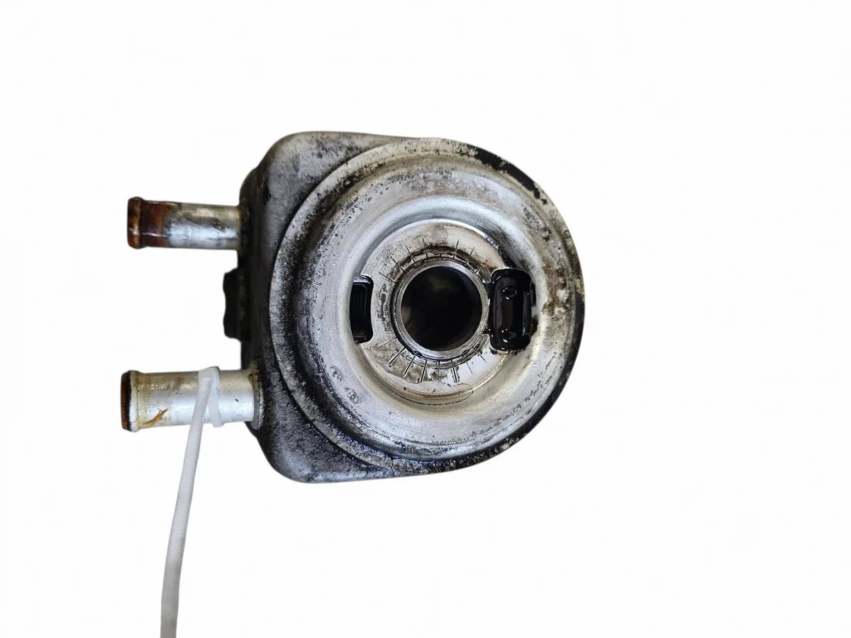 2002 Citroen C5 Oil Filter Base 9637319180