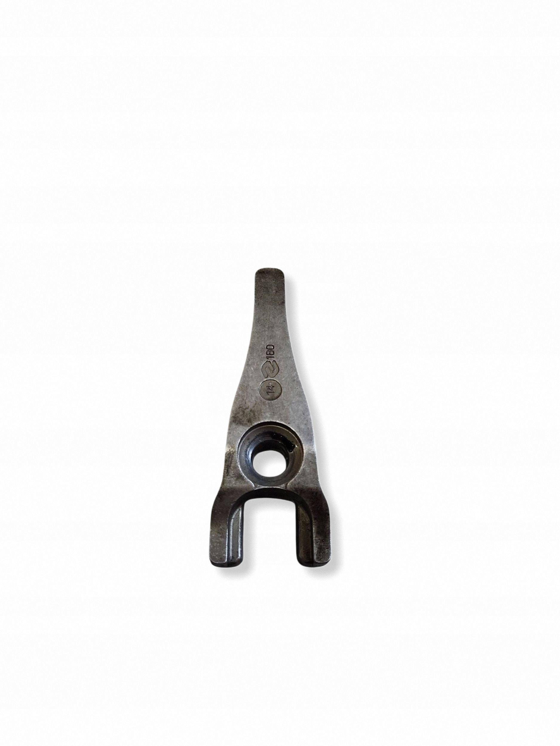 Ford Galaxy 2013 JUT262256 fixation injecteur image 2