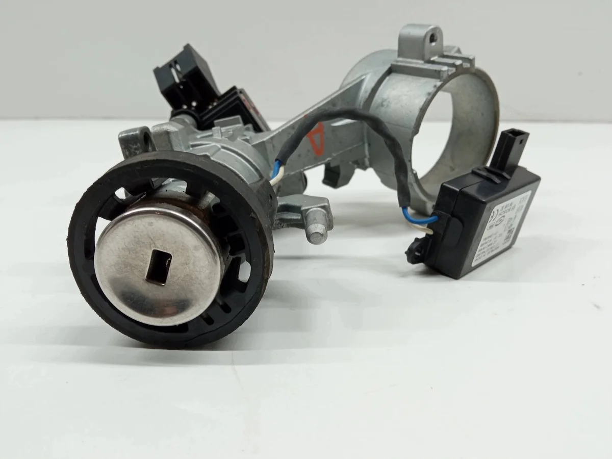Ignition Switch 15799293 Opel Insignia I Used image 5