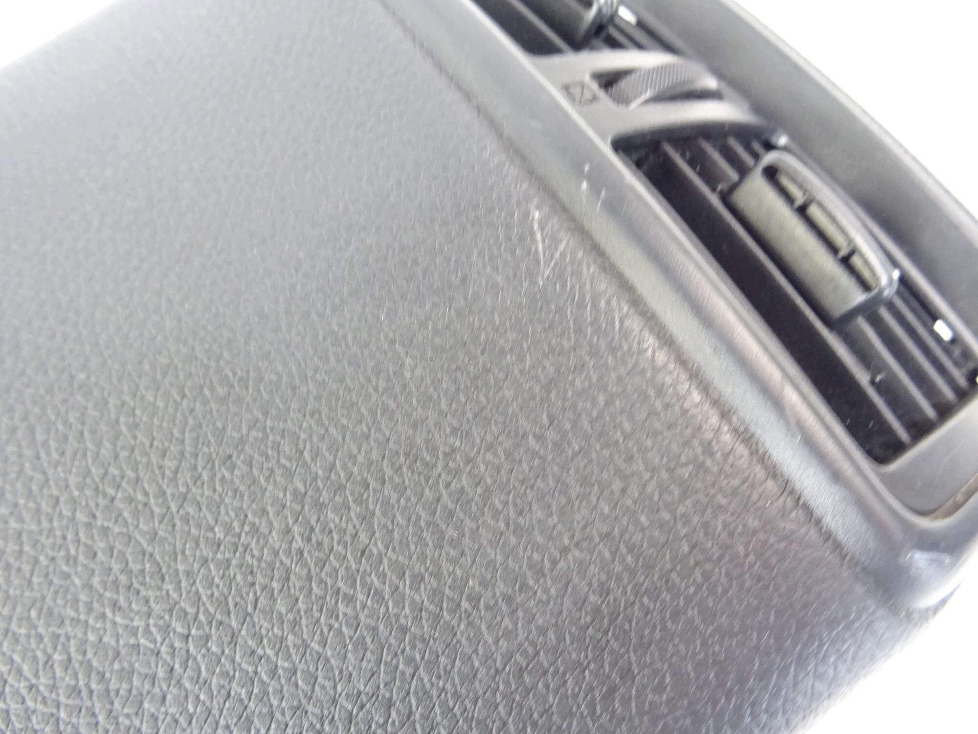 Nissan X-Trail T32 Rejilla Ventilación Trasera image 6
