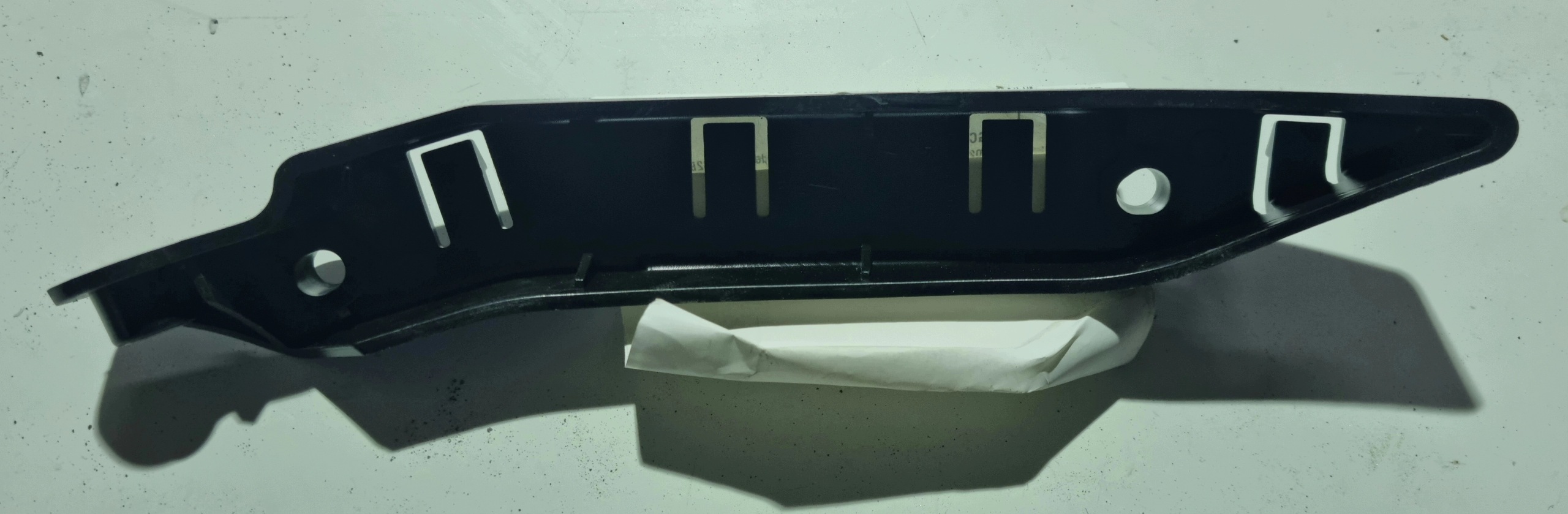 Tesla Model Y Suporte Guarda-lamas Direito