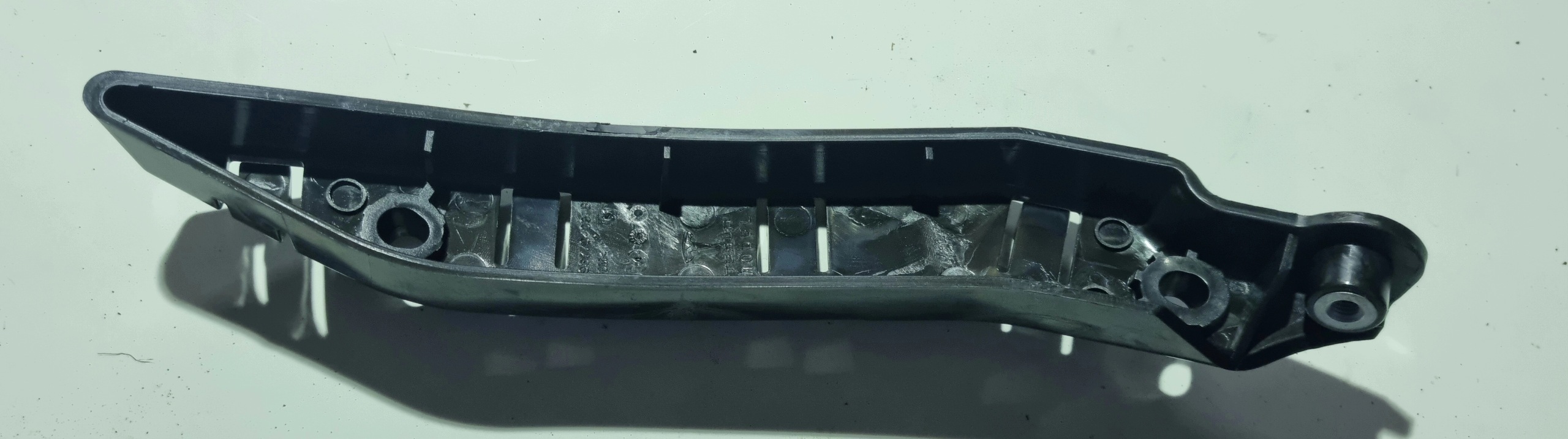 Tesla Model Y Soporte Guardabarros Izquierdo Delantero