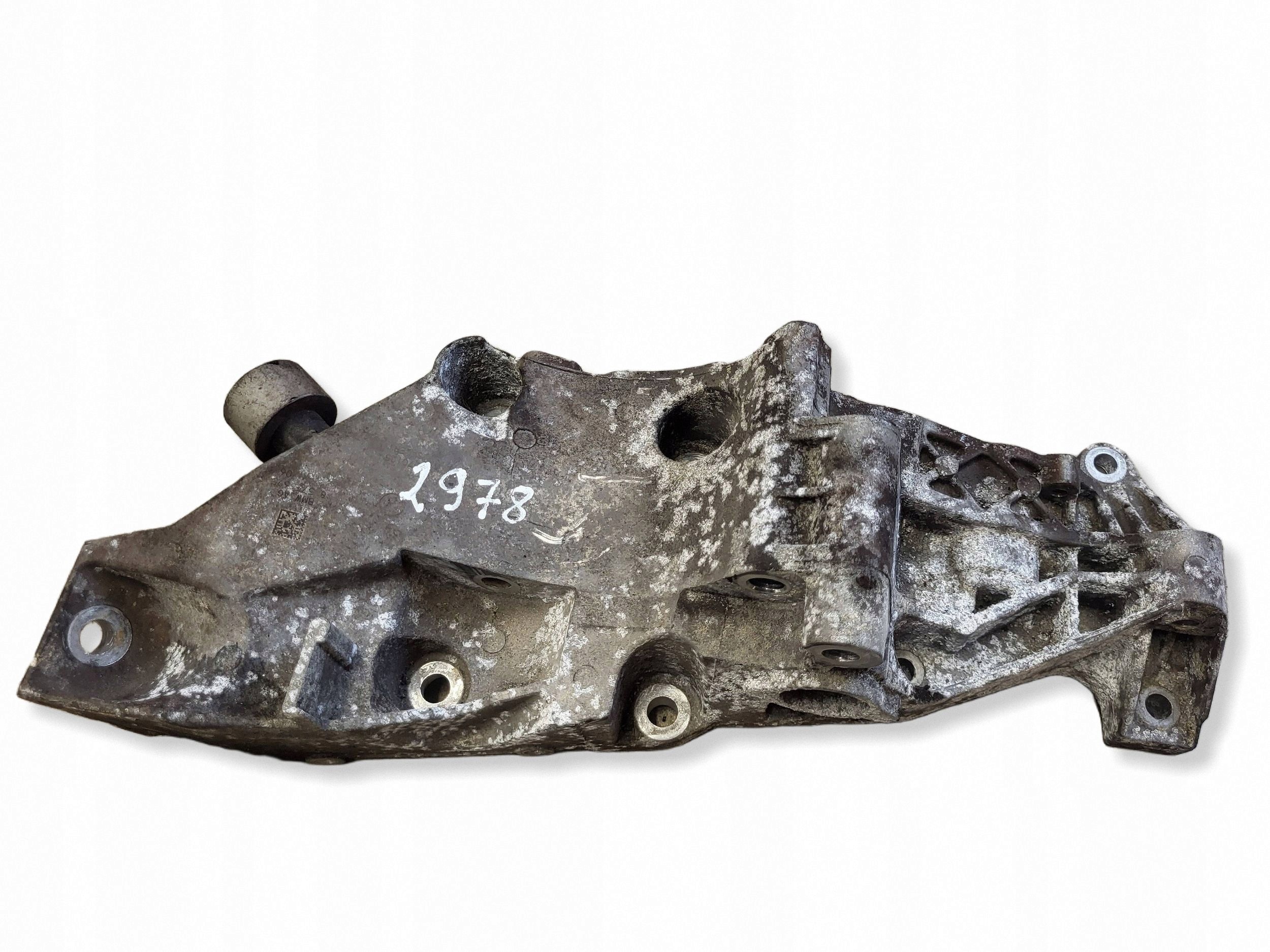 BMW 1 F20 F21 Alternator Bracket 8575695 image 2