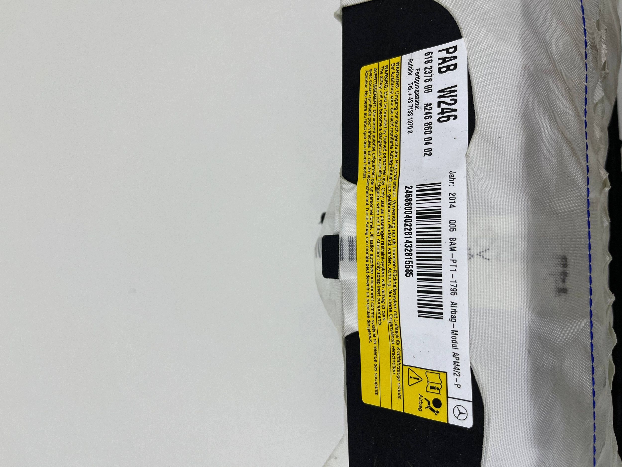 Mercedes W246 etumatkustajan turvatyyny A2468600402