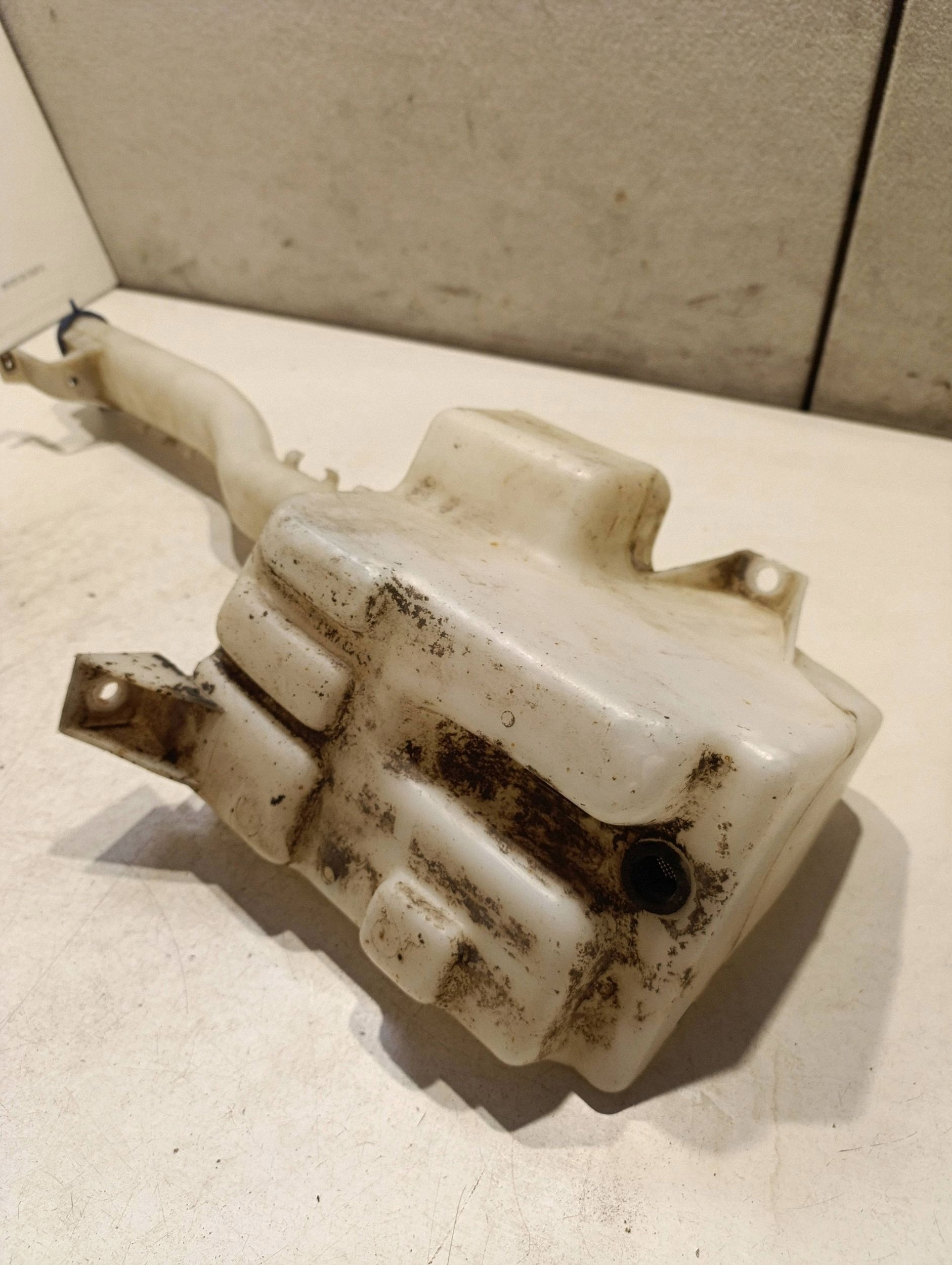 Ford 6C1113K185AH pesunestesäiliö image 3