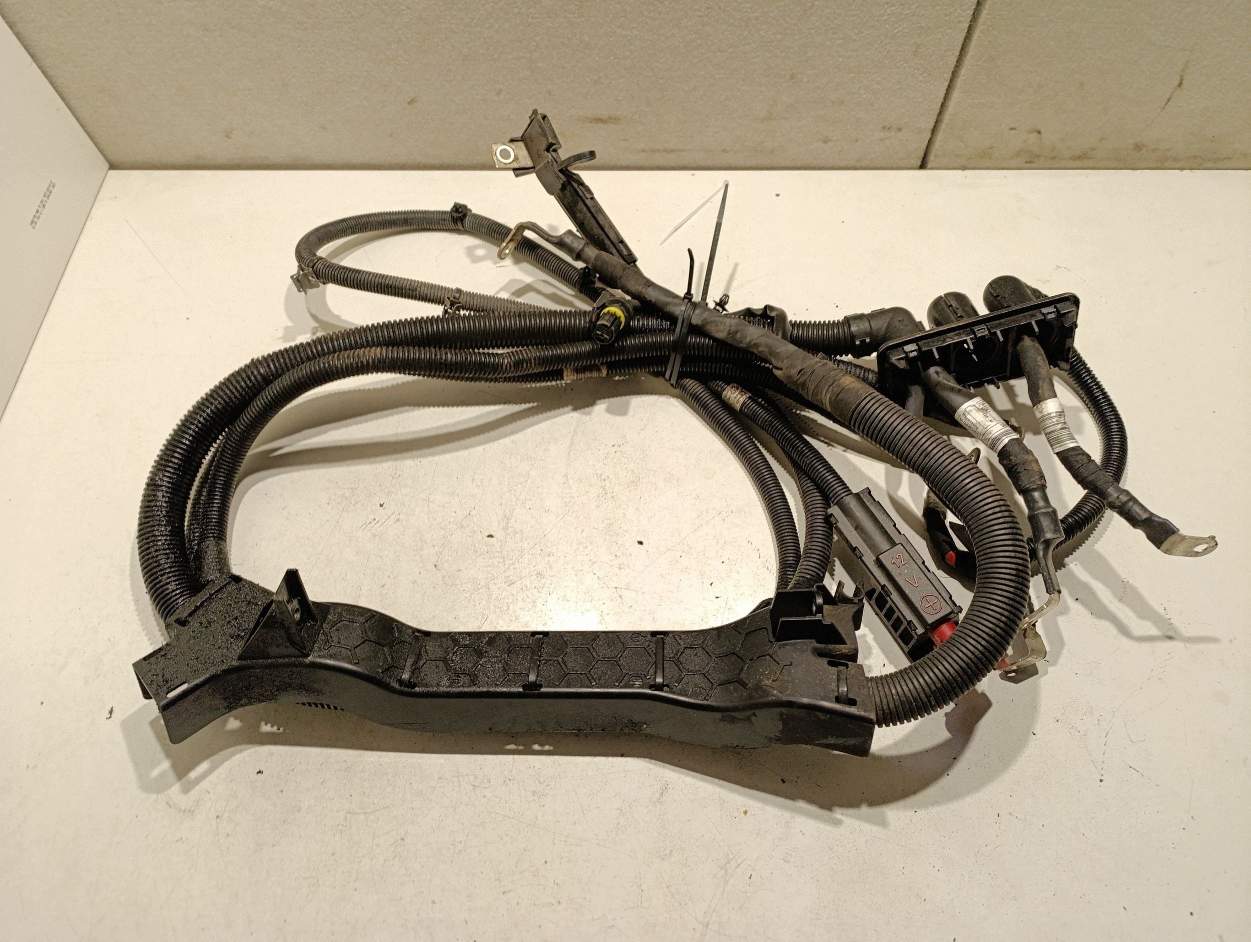 Borne Positivo Mercedes-Benz Sprinter W907 W910 image 3