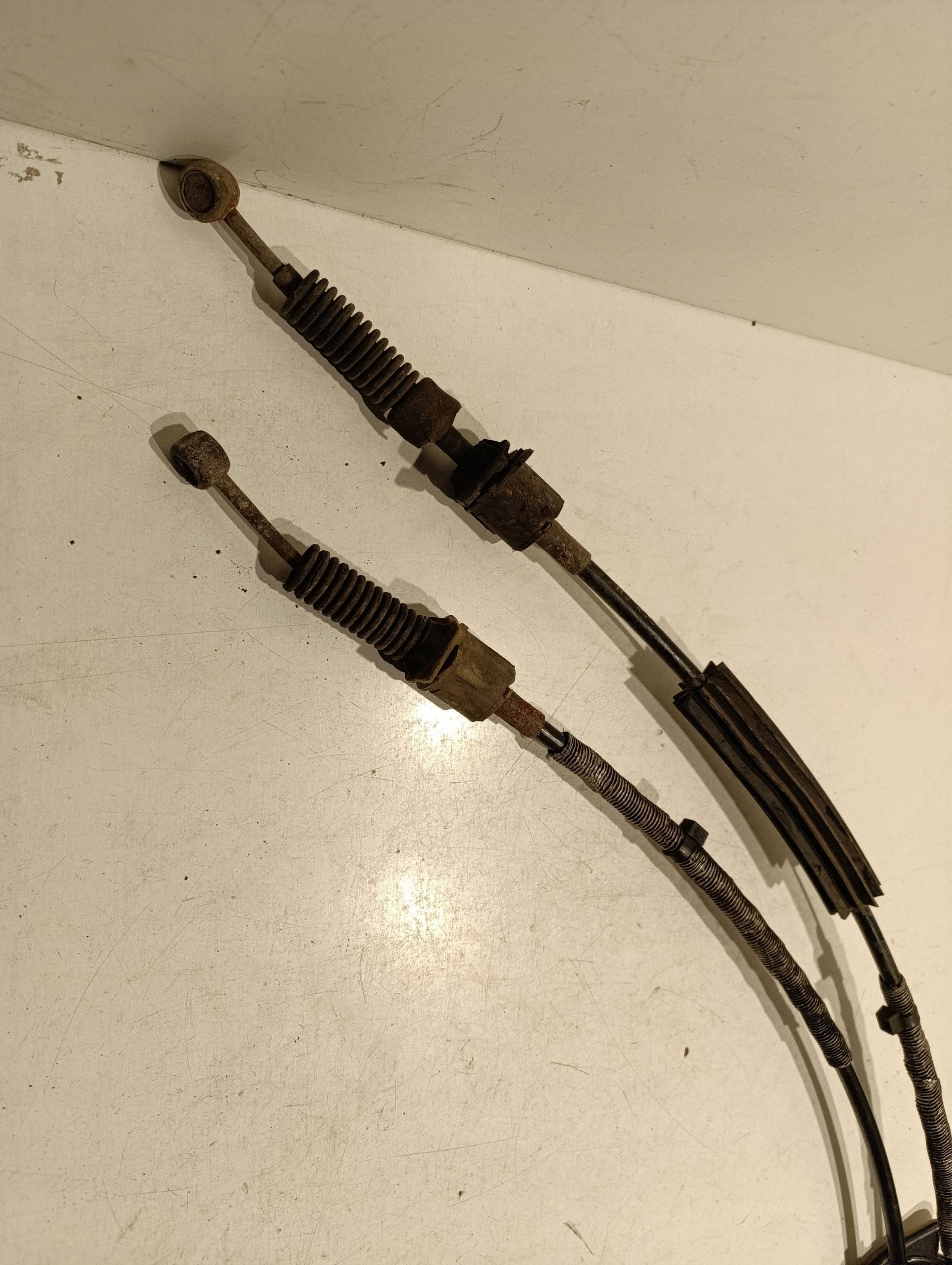 Iveco 504199607 Cable Tensioner Used