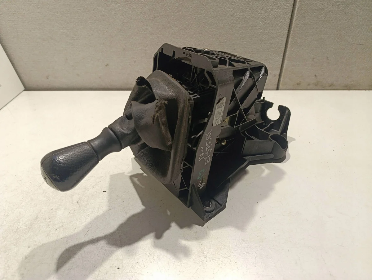 Vaihdevipu Peugeot Expert 9809543480