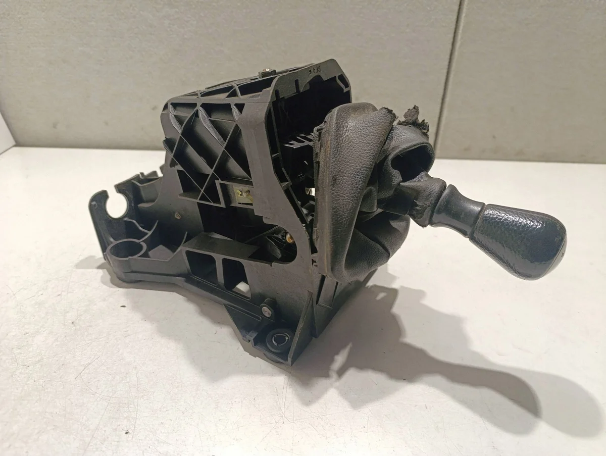 Vaihdevipu Peugeot Expert 9809543480