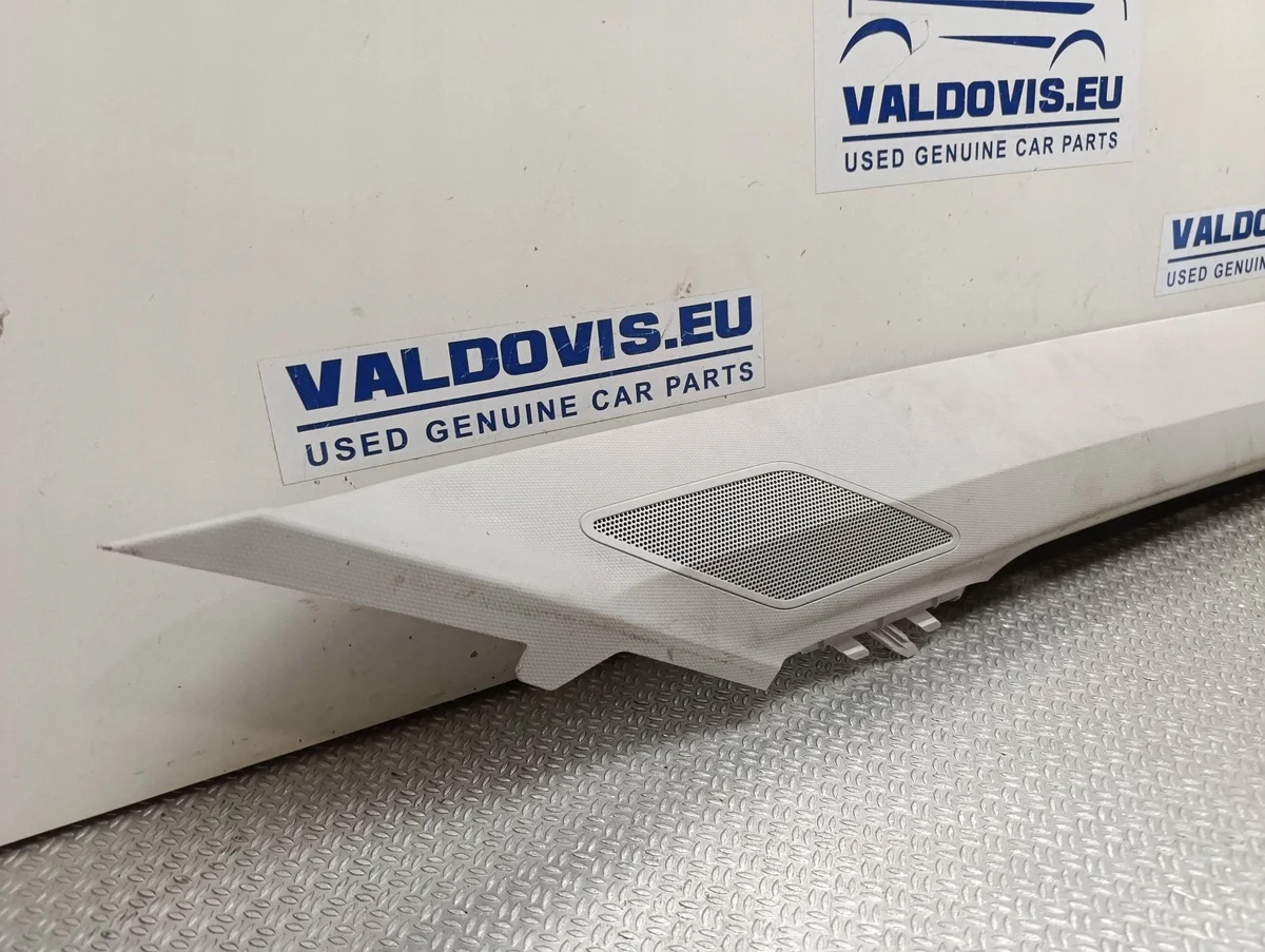 VW Crafter etupilarin verhoilu vasen 7C0867234D