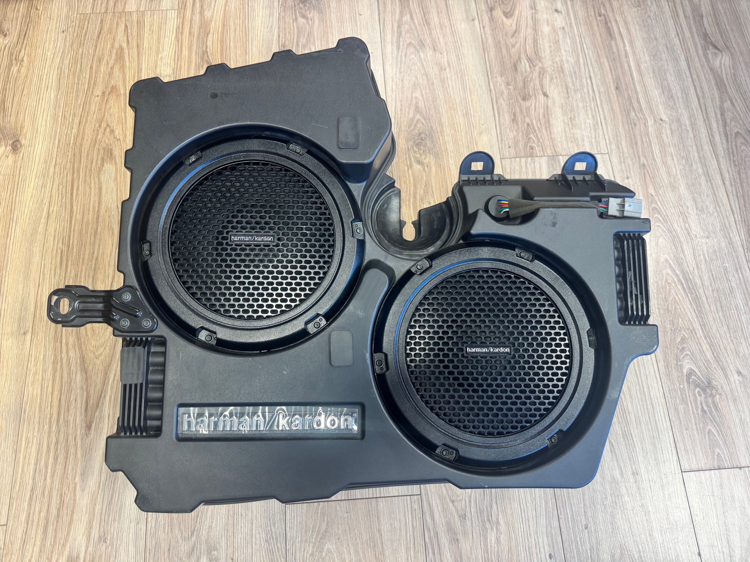 Subwoofer Dodge Challenger SRT 2015+ 05091044AF image 2