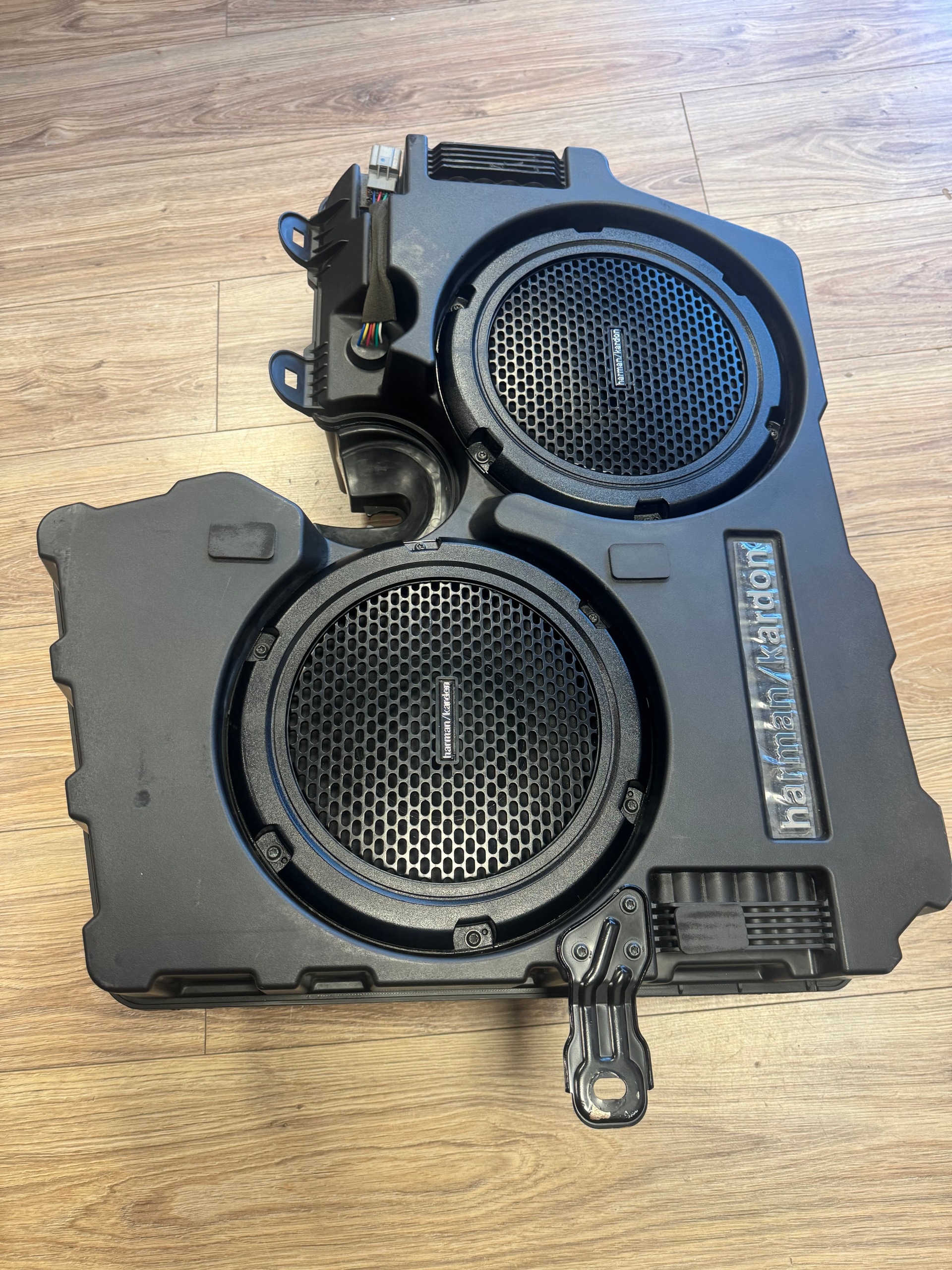 Subwoofer Dodge Challenger SRT 2015+ 05091044AF image 4