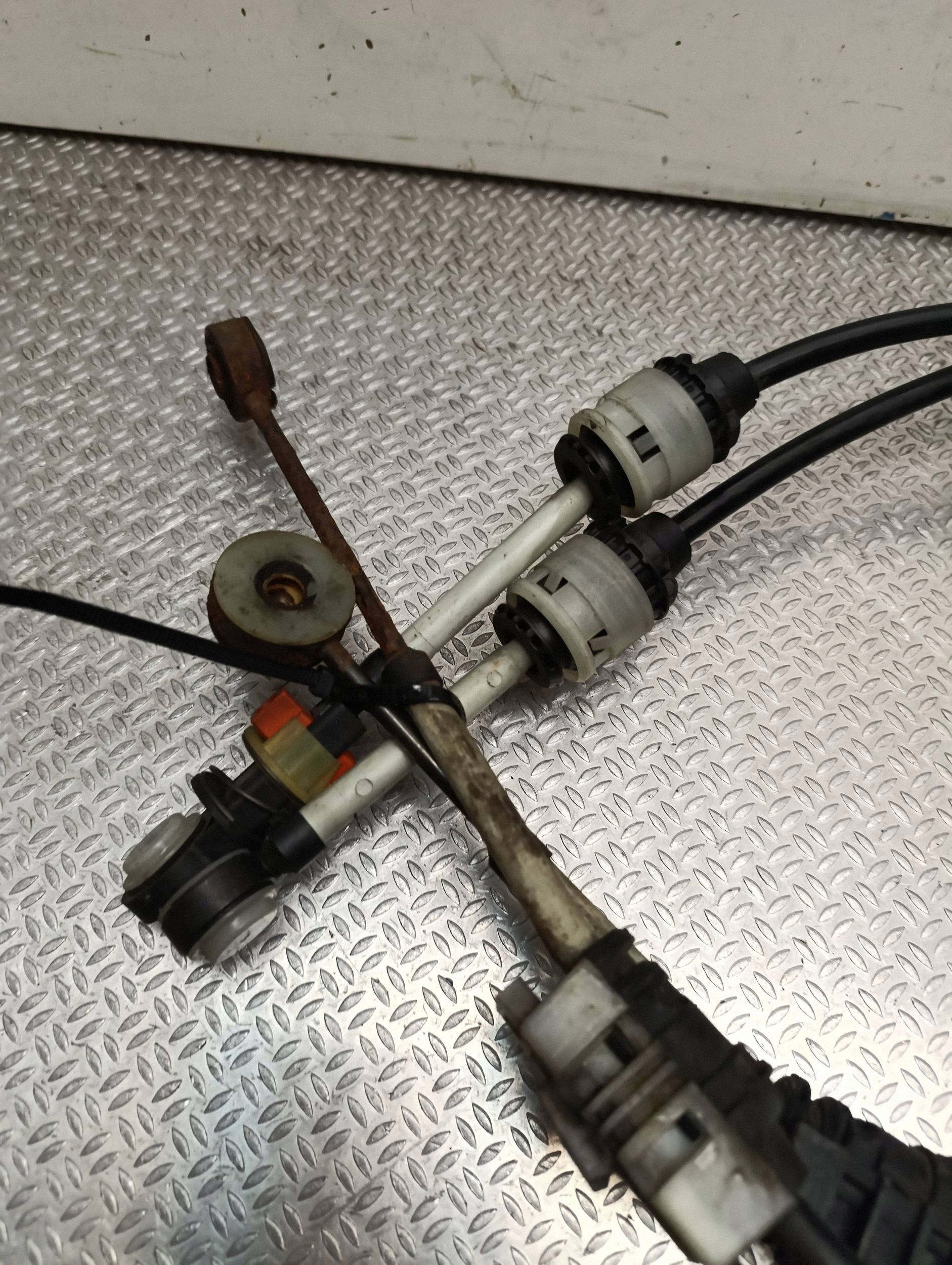 Cables de cambio Renault Master III image 3