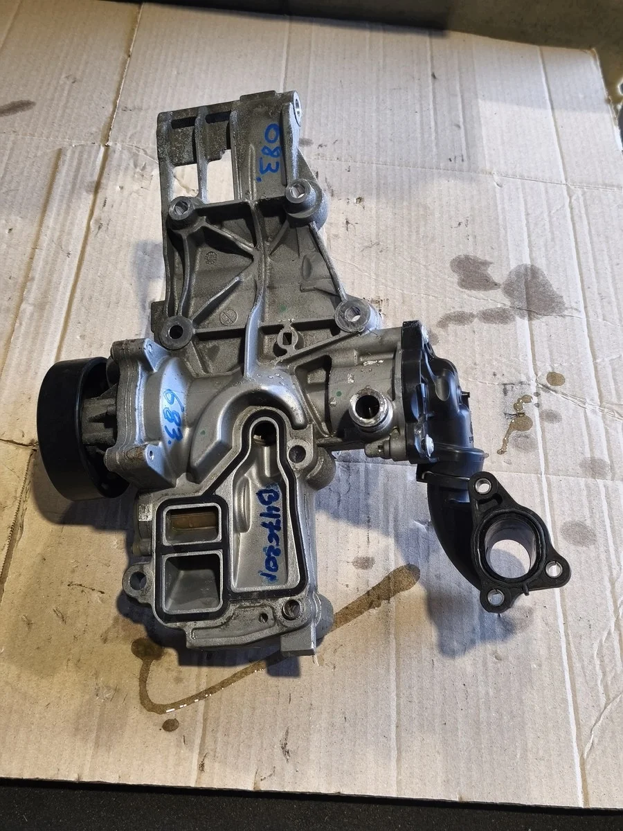 BMW MINI 2.0 D Wasserpumpe Basis 8591719 image 2