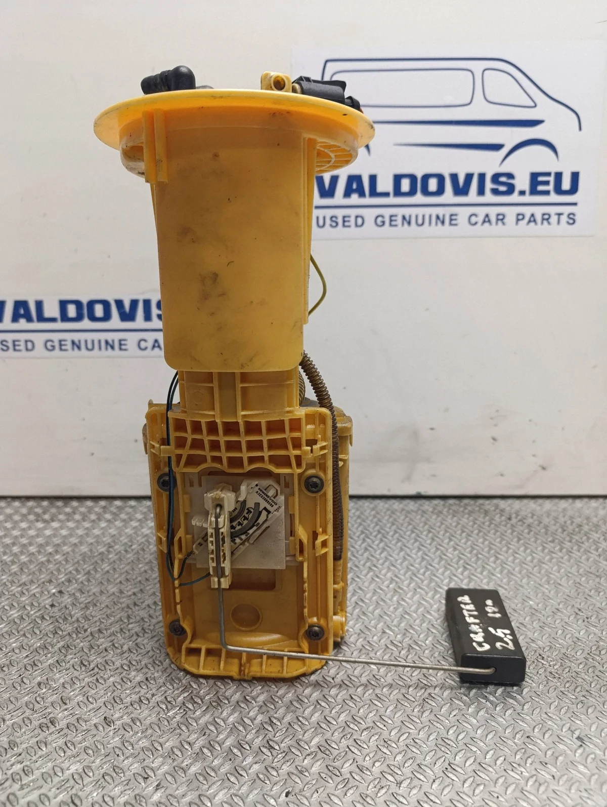 VW Crafter 2.5 polttoainepumppu A9064700794 image 3