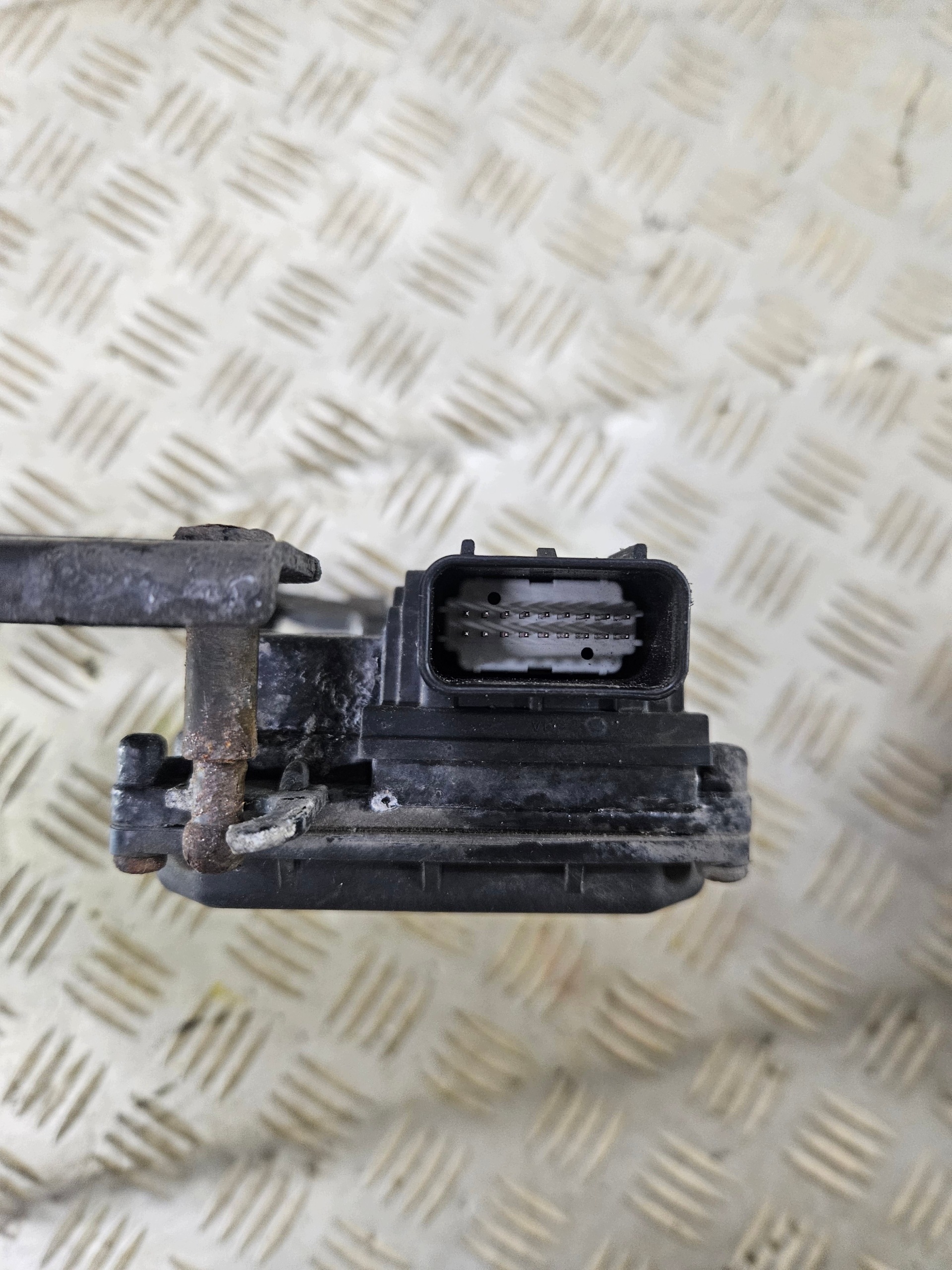 Módulo Radar Distronic Ford Focus MK3 Lift F1FT9G768AD image 5