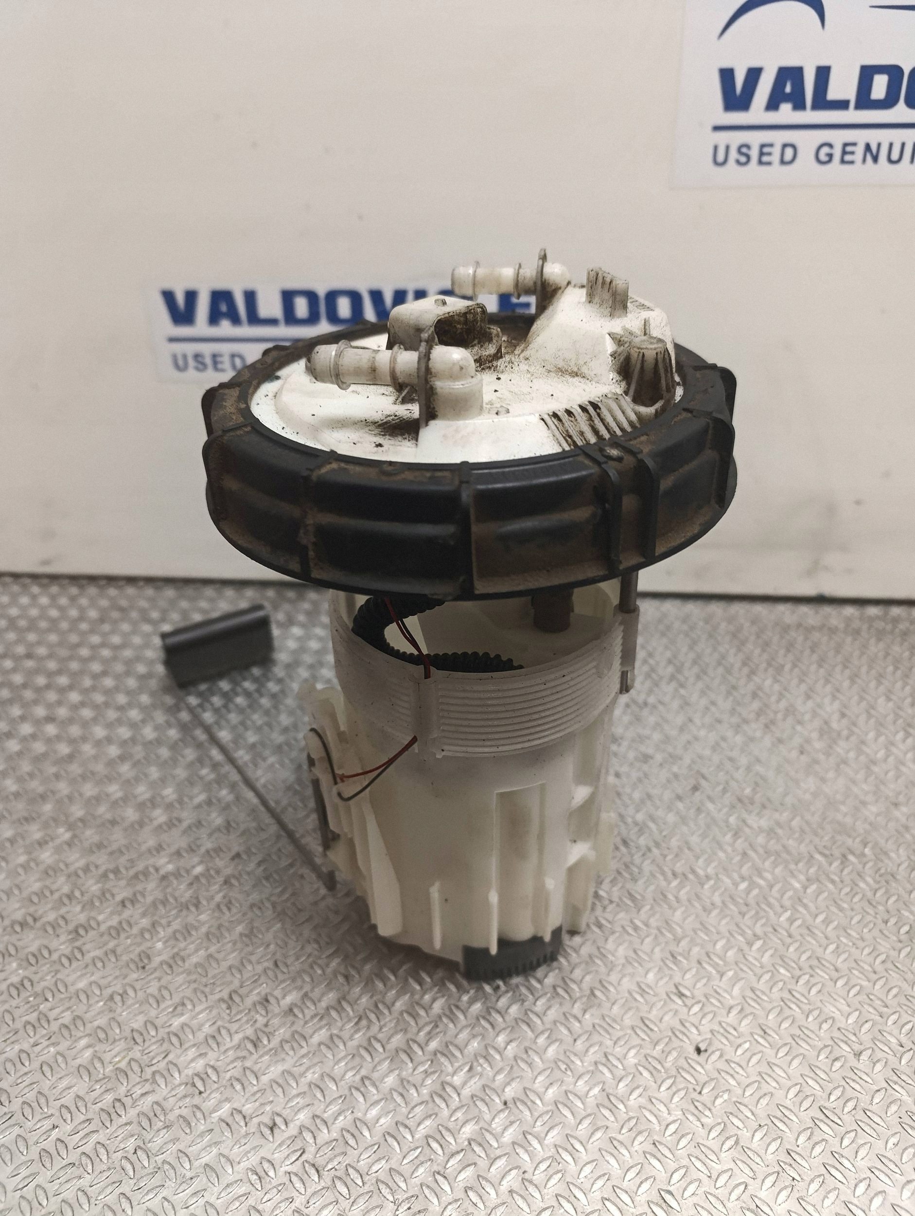 Fuel Pump Nut for Renault Kangoo II