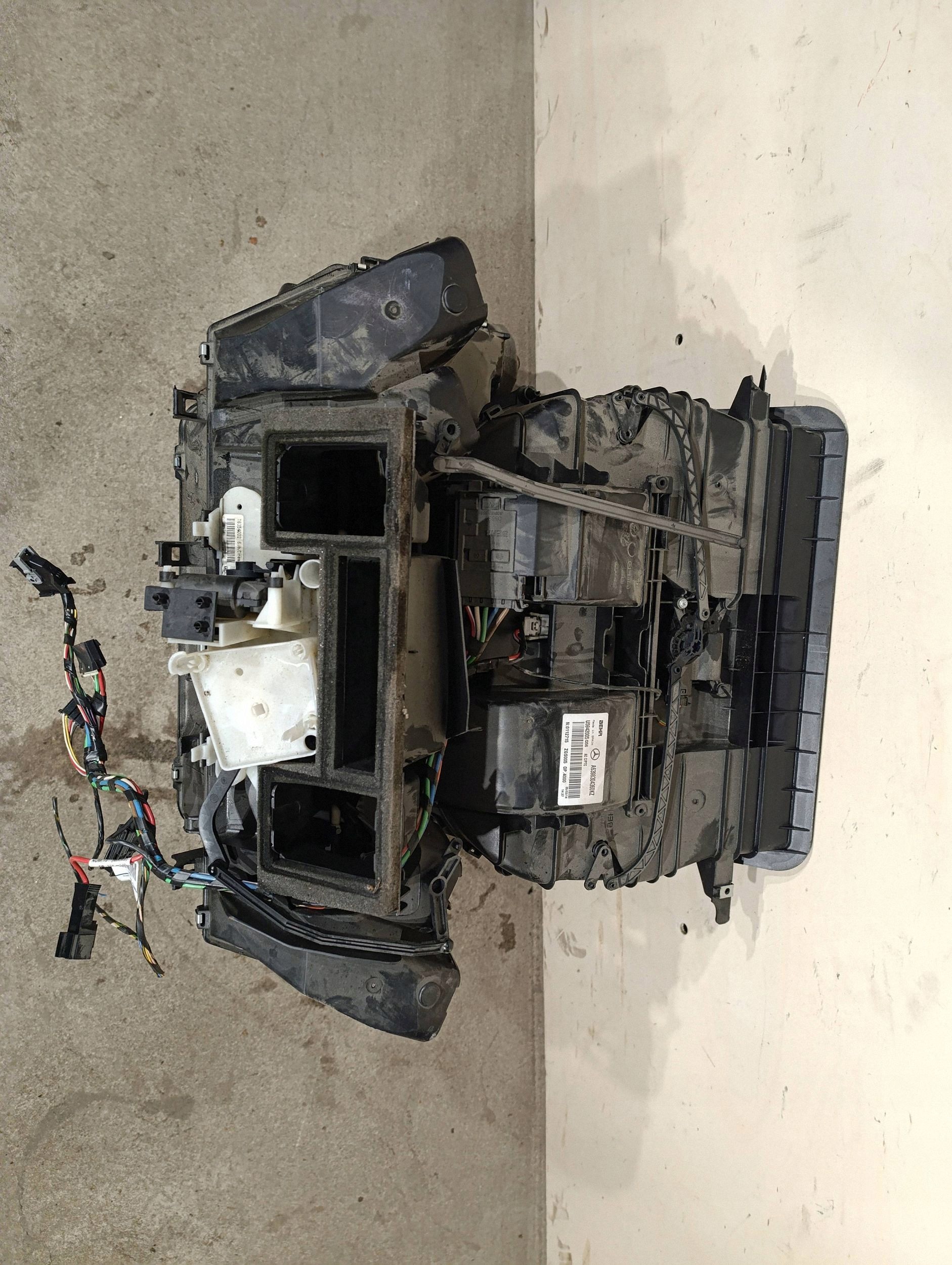 Lämmityslaitteen kenno Mercedes Viano W639 image 9