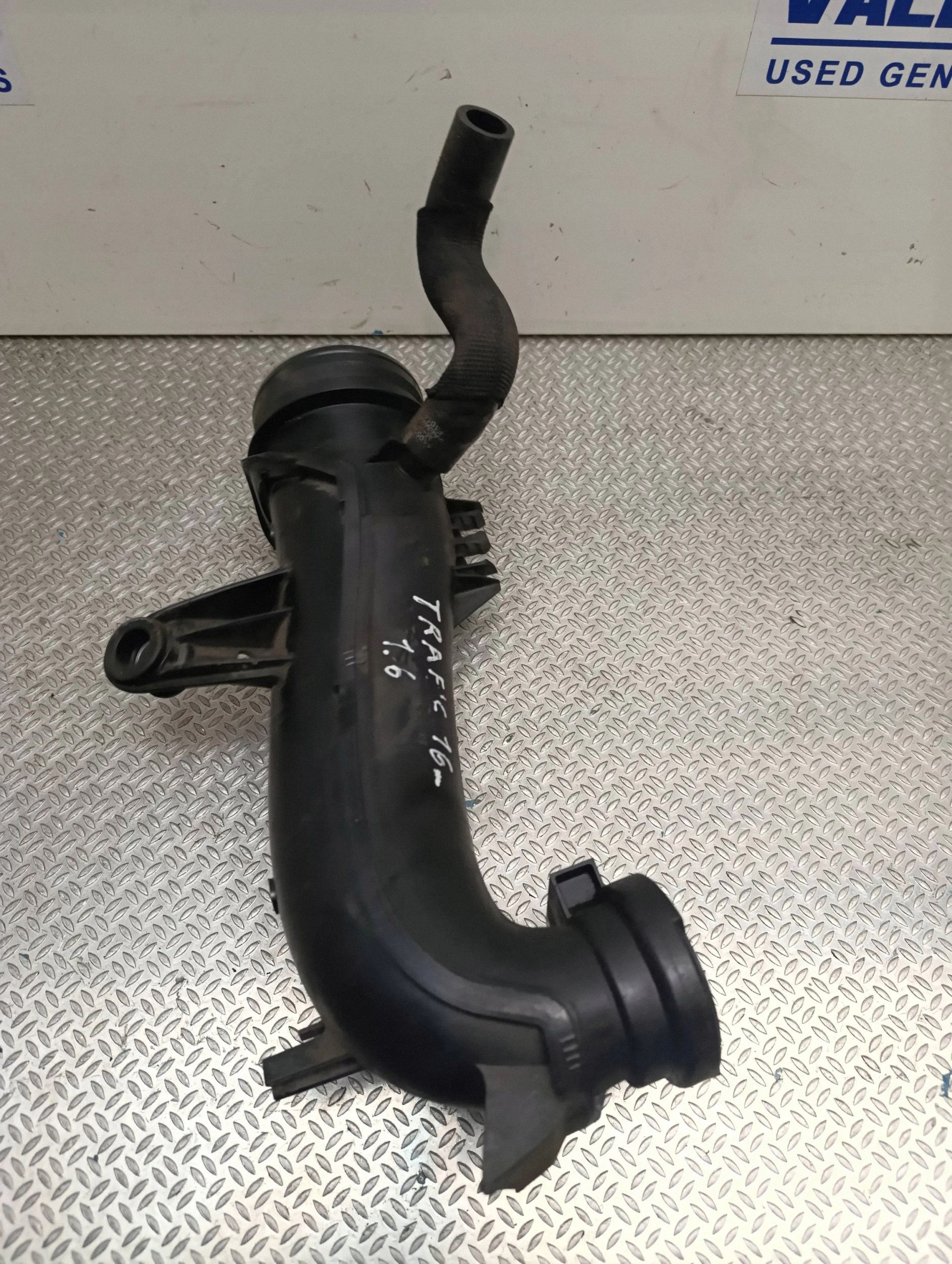 Durite de turbo Renault Trafic III 185752889R image 4
