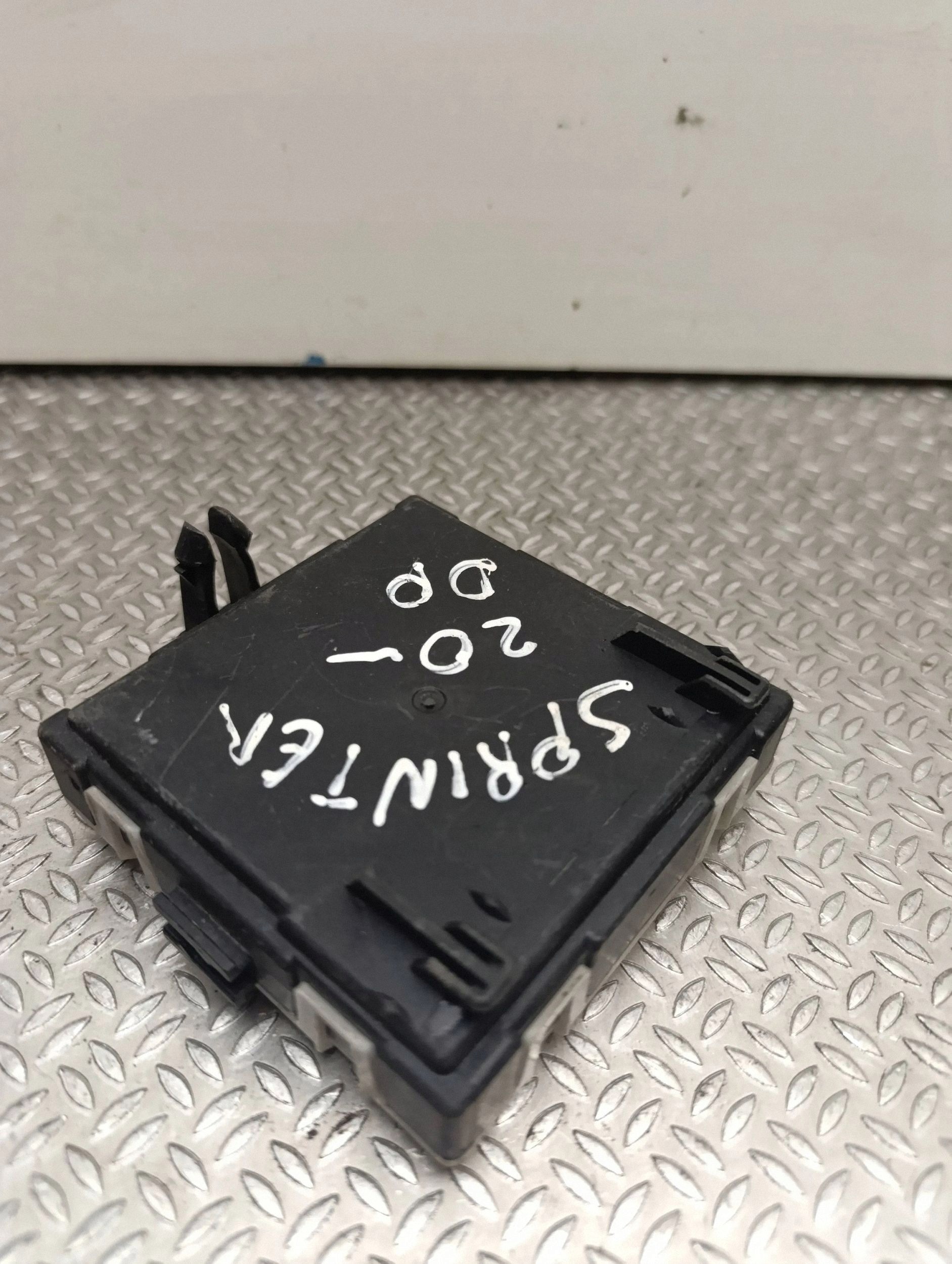 Module de porte Mercedes A9079003705 image 3