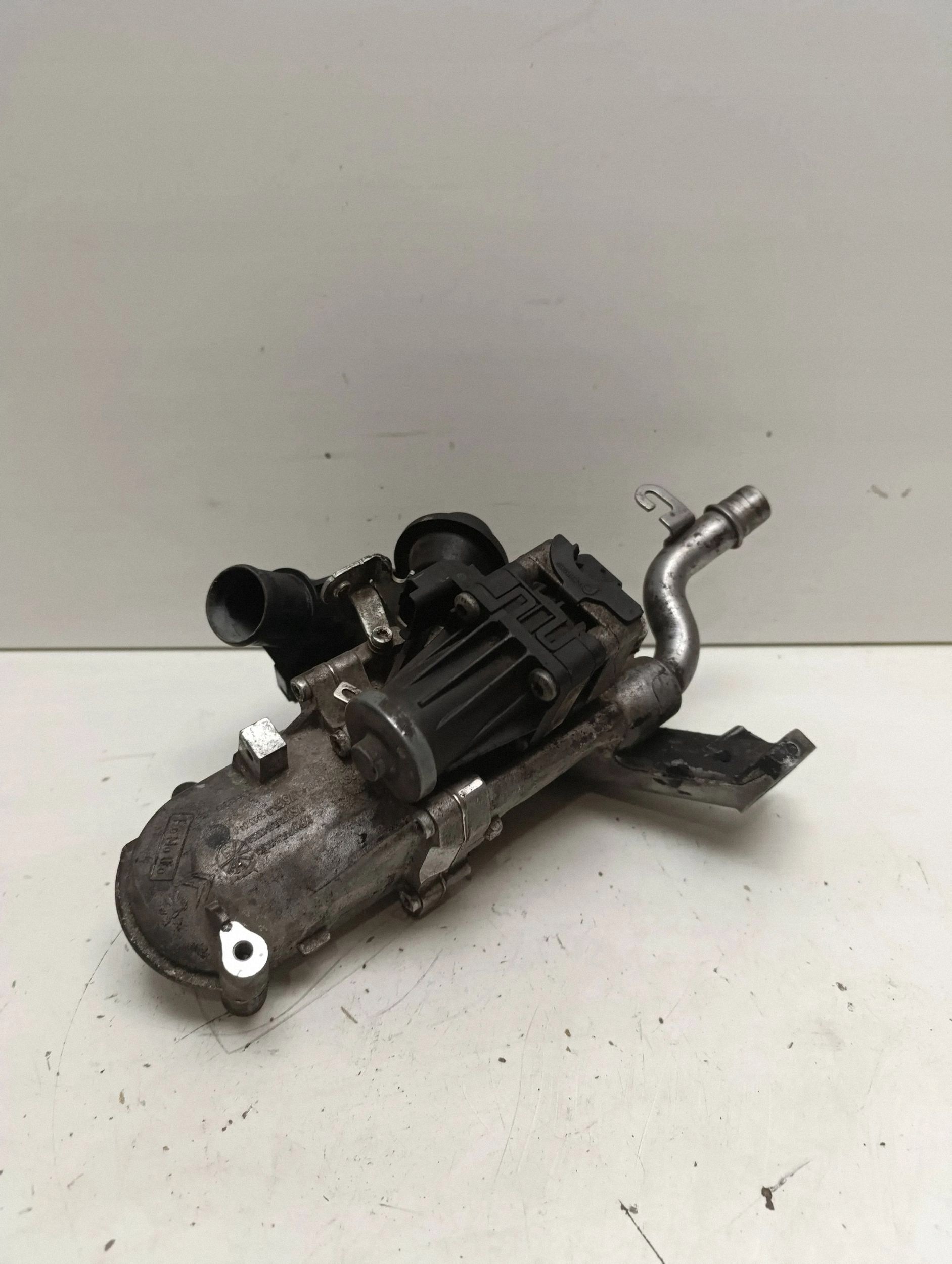 EGR Koeler Ford Focus III 1.6L 2014 Gebruikt image 2
