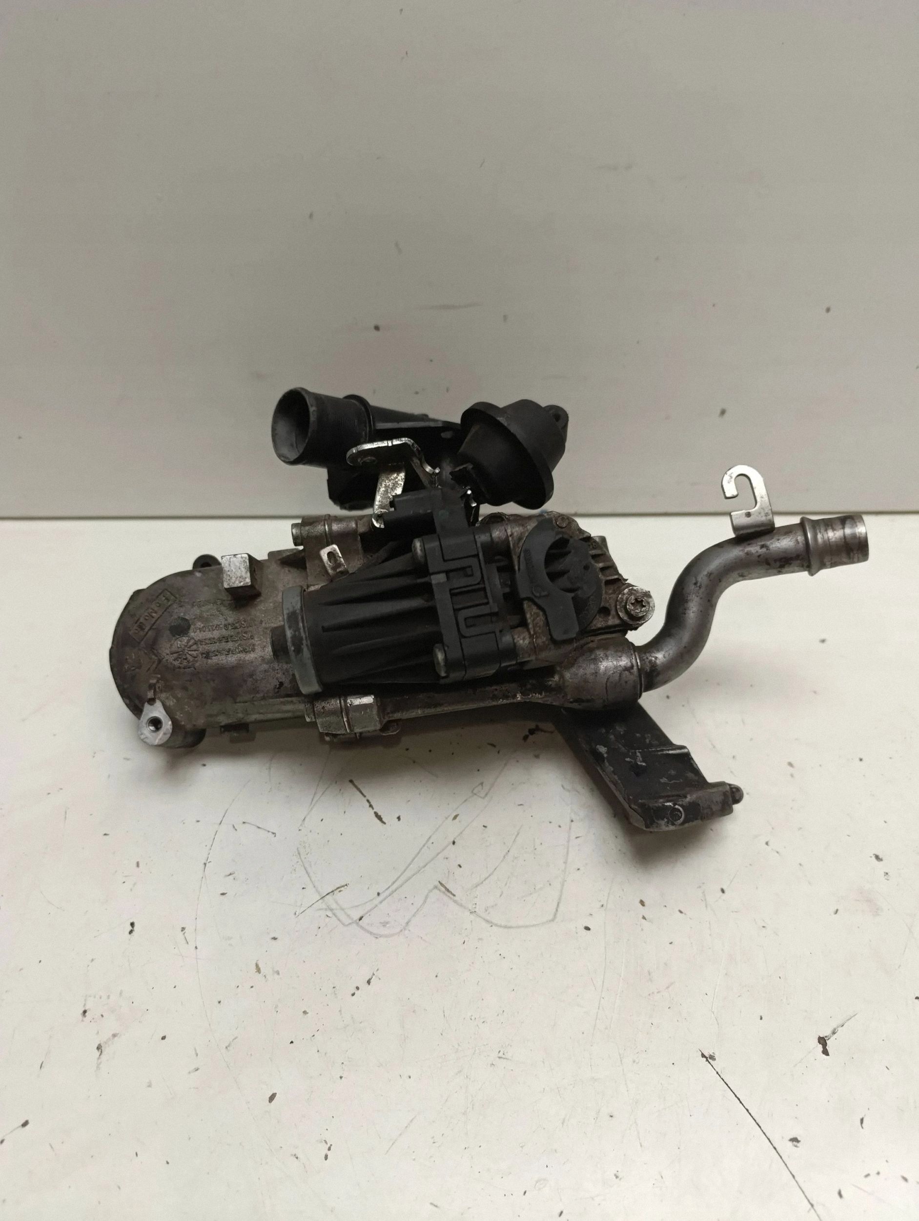 EGR Koeler Ford Focus III 1.6L 2014 Gebruikt image 4