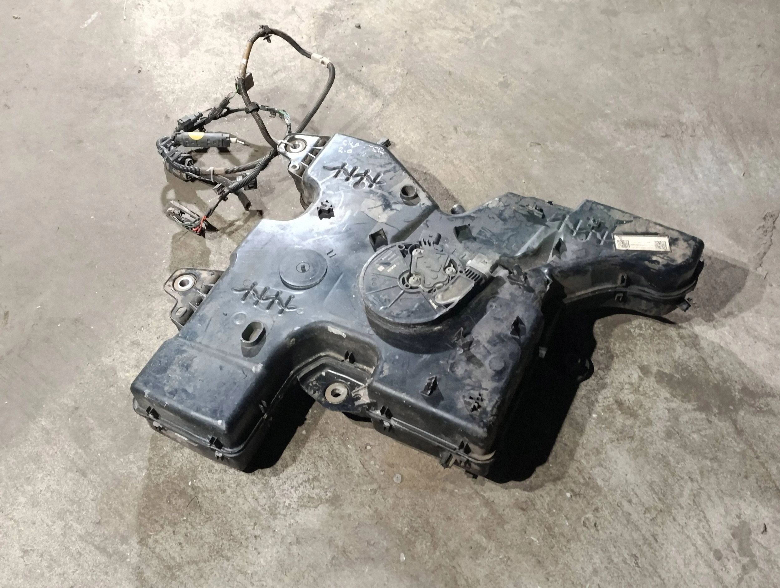 Réservoir AdBlue VW Crafter 2N0131969 image 4
