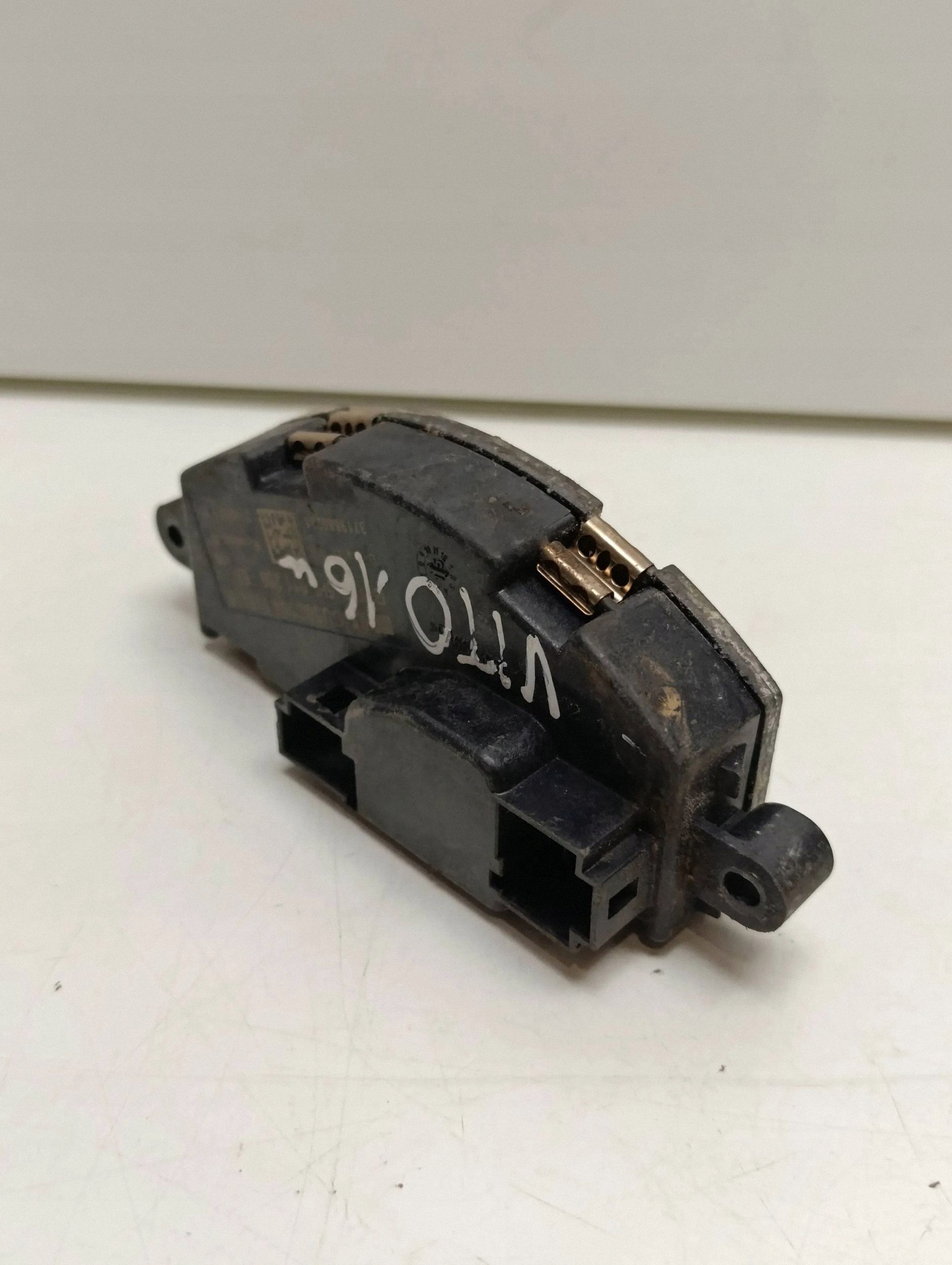 Weerstand blower Mercedes Vito W447 image 4