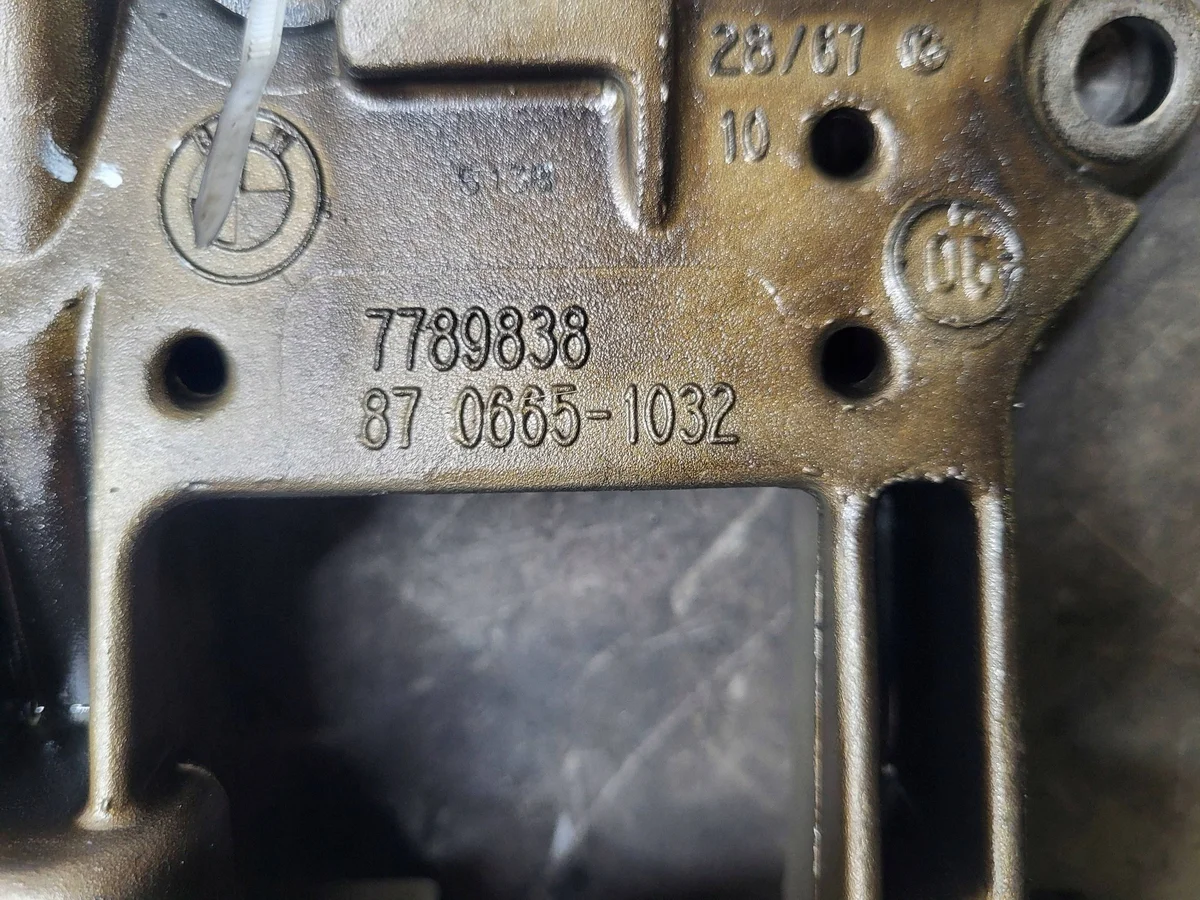 Pompe à huile BMW 3 E90 E91 8706651032 image 6