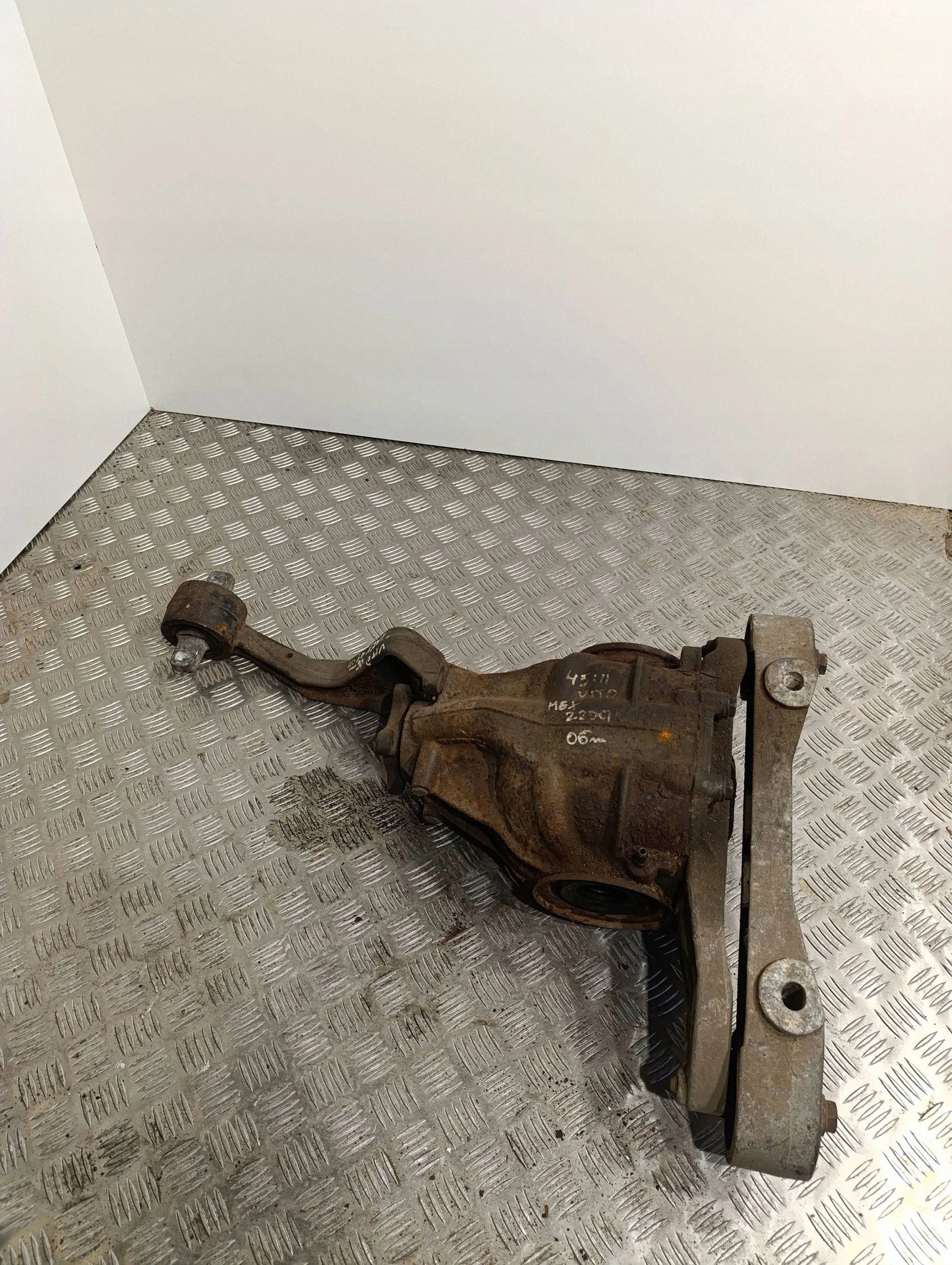 Differential Mercedes-Benz Vito Viano W639 image 2