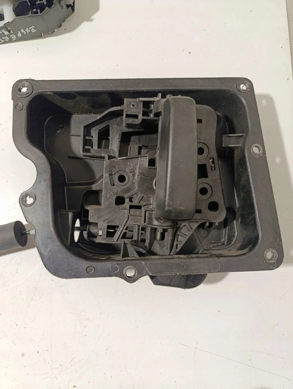 Cerradura Maletero Toyota Yaris 16943407 image 3