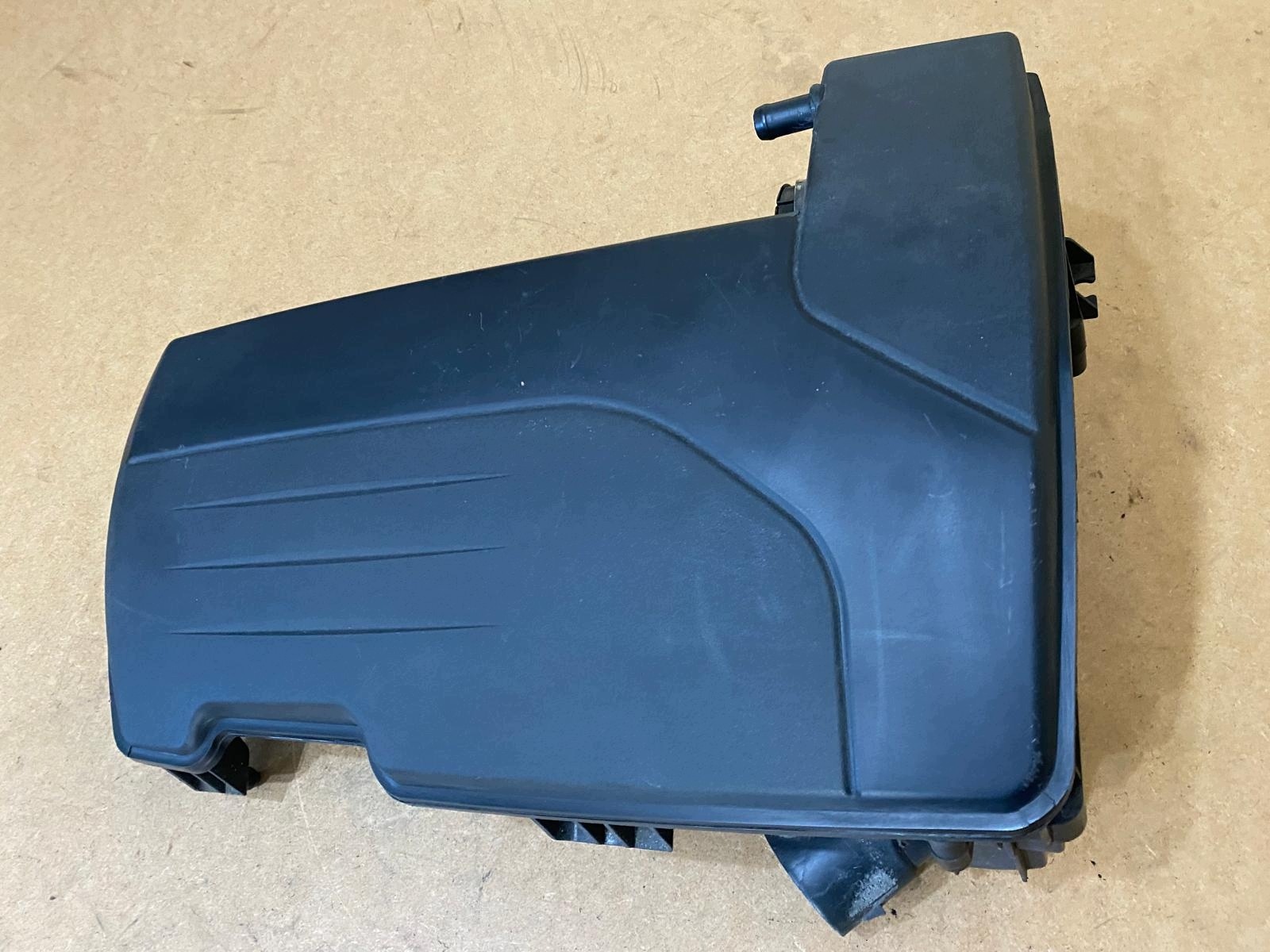 Renault Modus 1.2 16V Luftfiltergehäuse gebraucht image 3