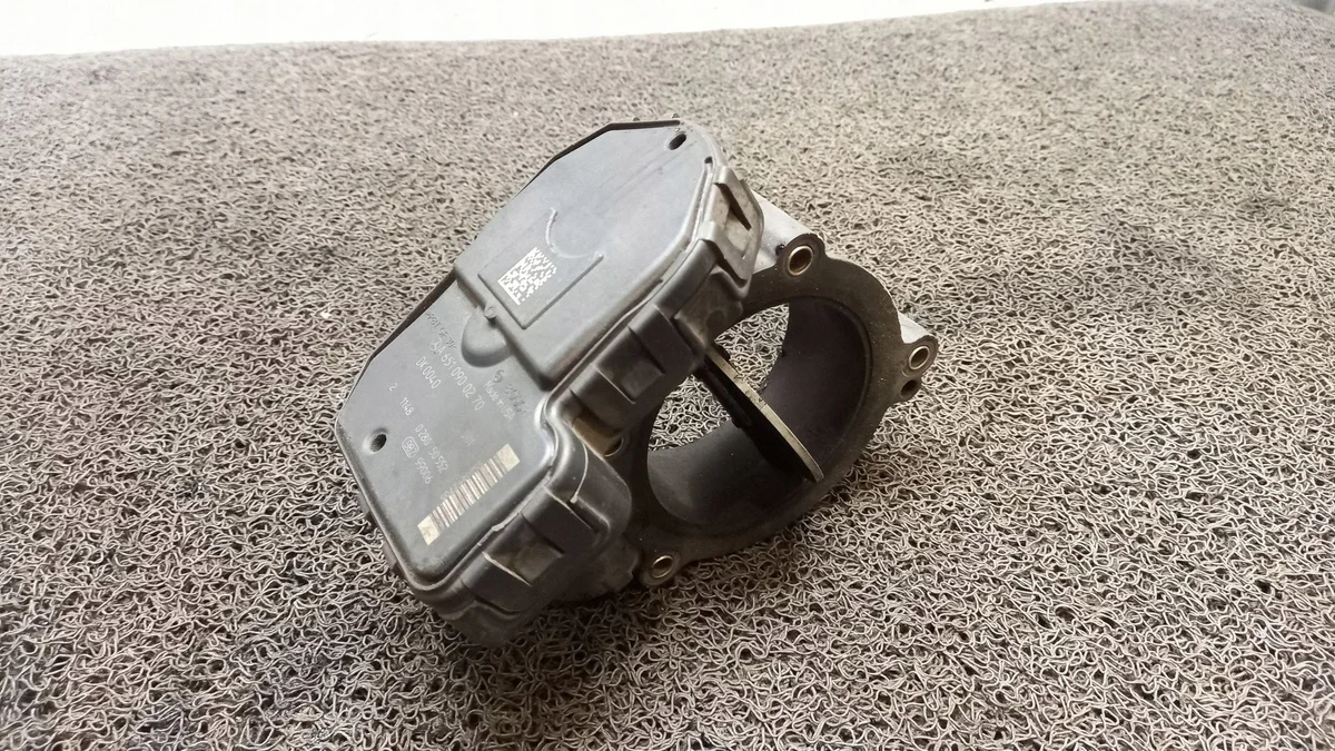 Przepustnica Mercedes-Benz A6510900270 Usada