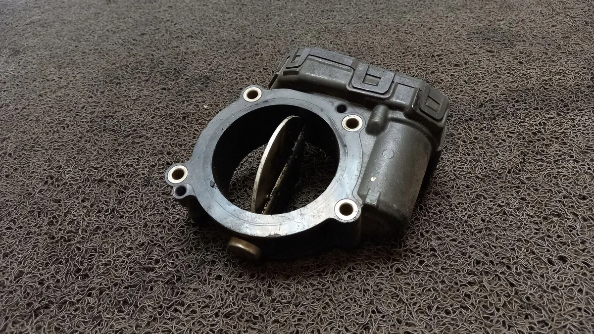 Mercedes A6510900270 przepustnica image 3