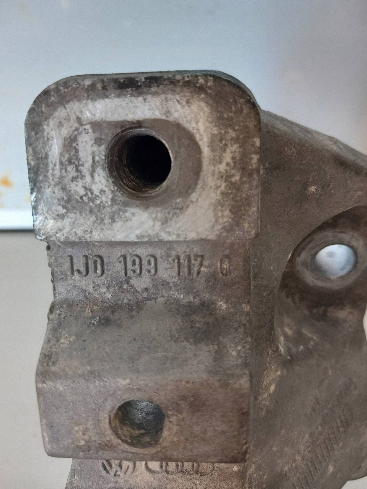 1999 Audi A3 S3 8L Supporto Motore 1J0199117Q image 5