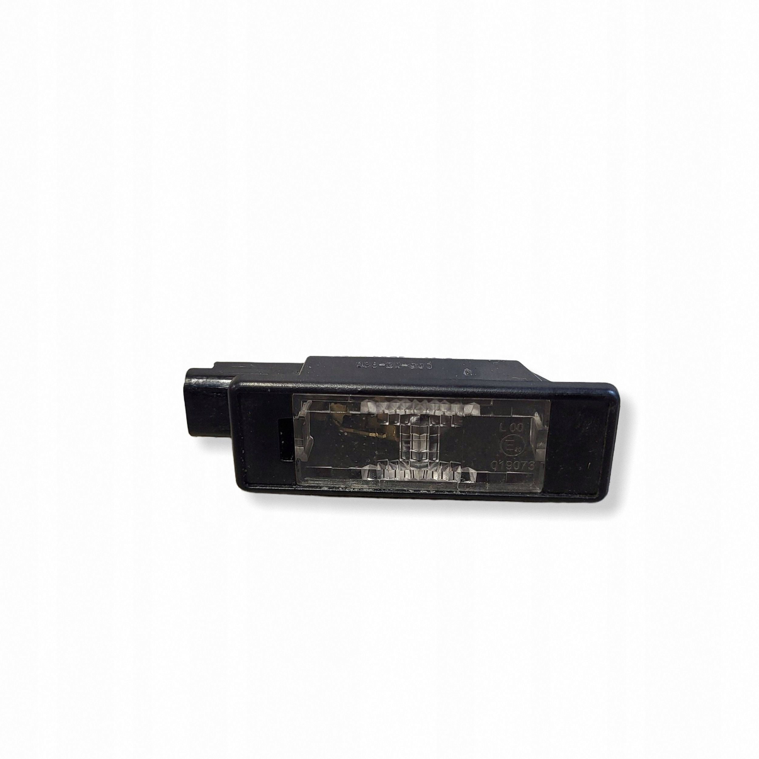 Luz da Placa Peugeot 508 03820900 Usada image 2