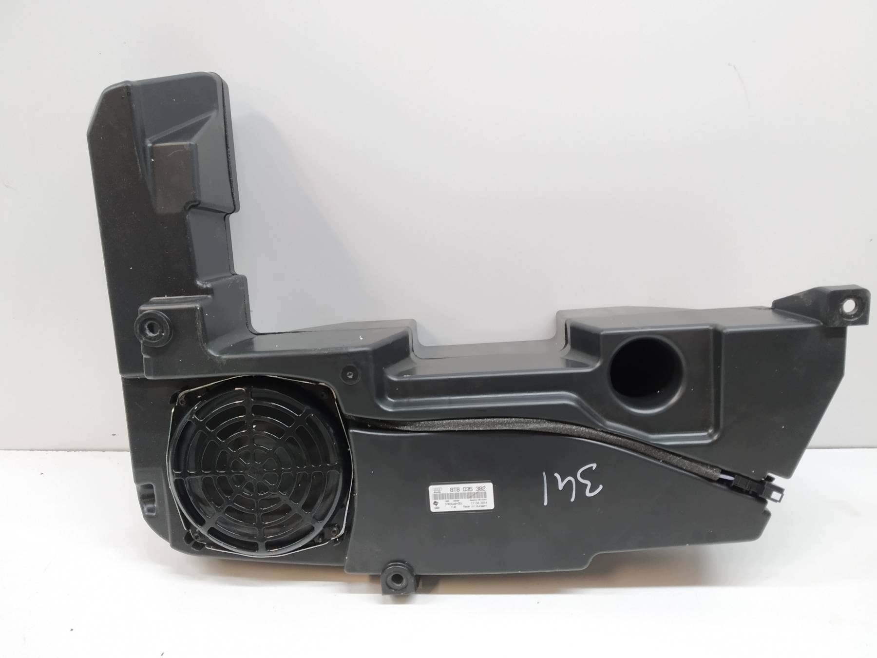 Subwoofer Audi A4 B8 8T8035382